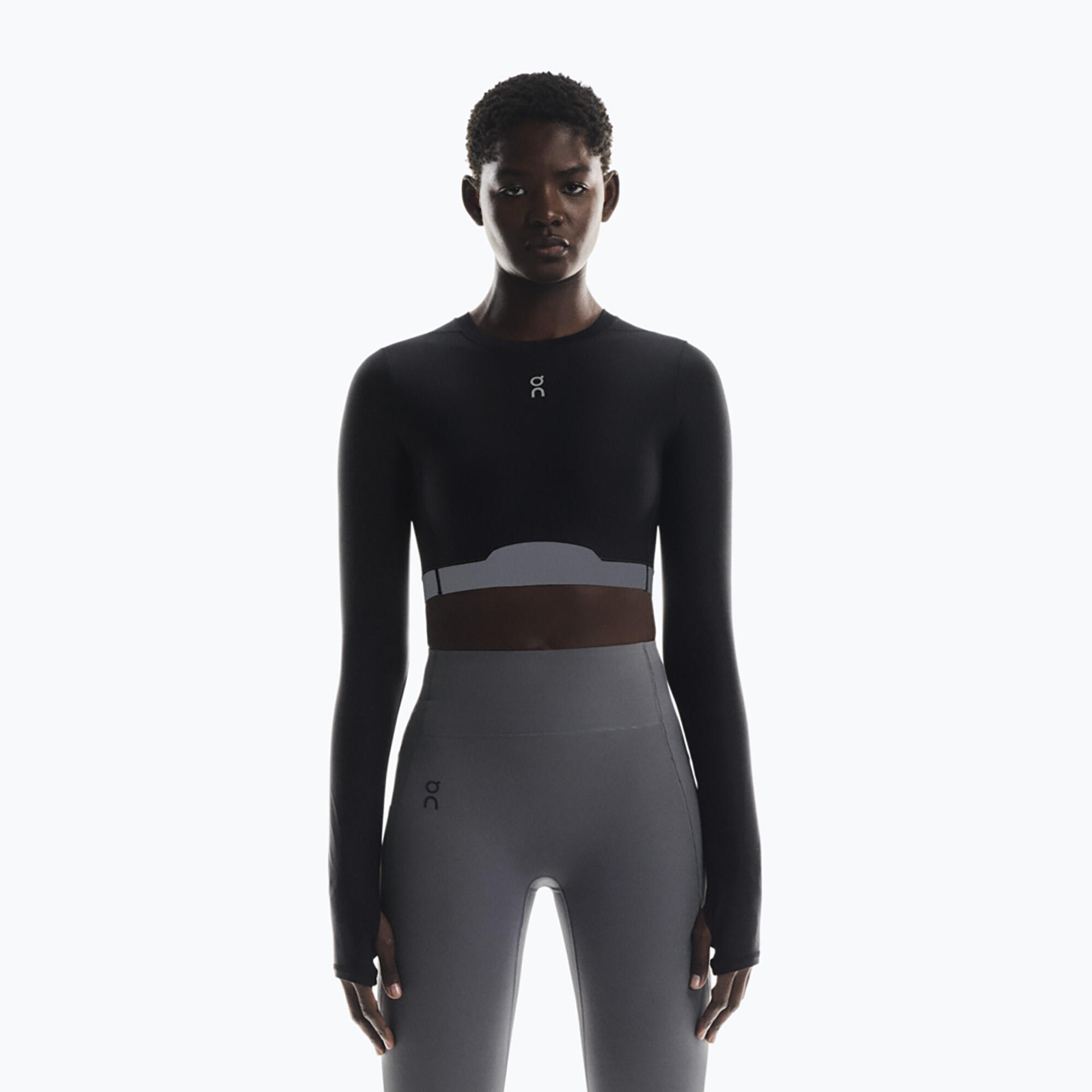 Longsleeve treningowy damski On Train Crop black