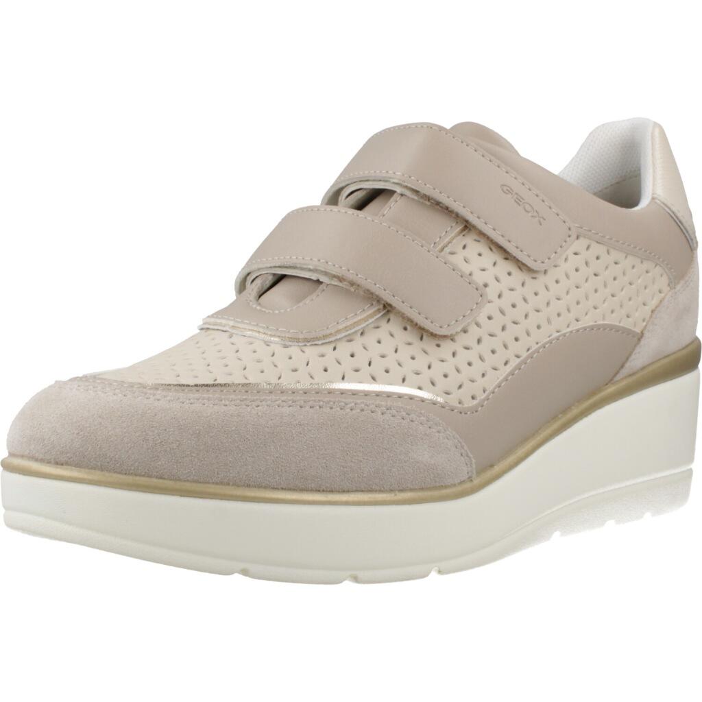 Buty GEOX D ILDE Jasnobrązowy
