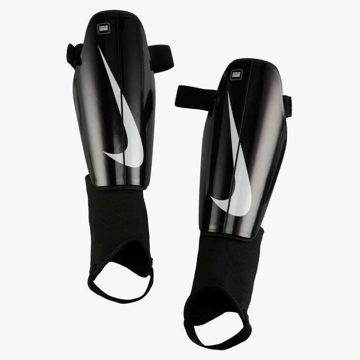 Ochraniacze na piszczele Nike Charge Football Shinguards, Dla obu płci