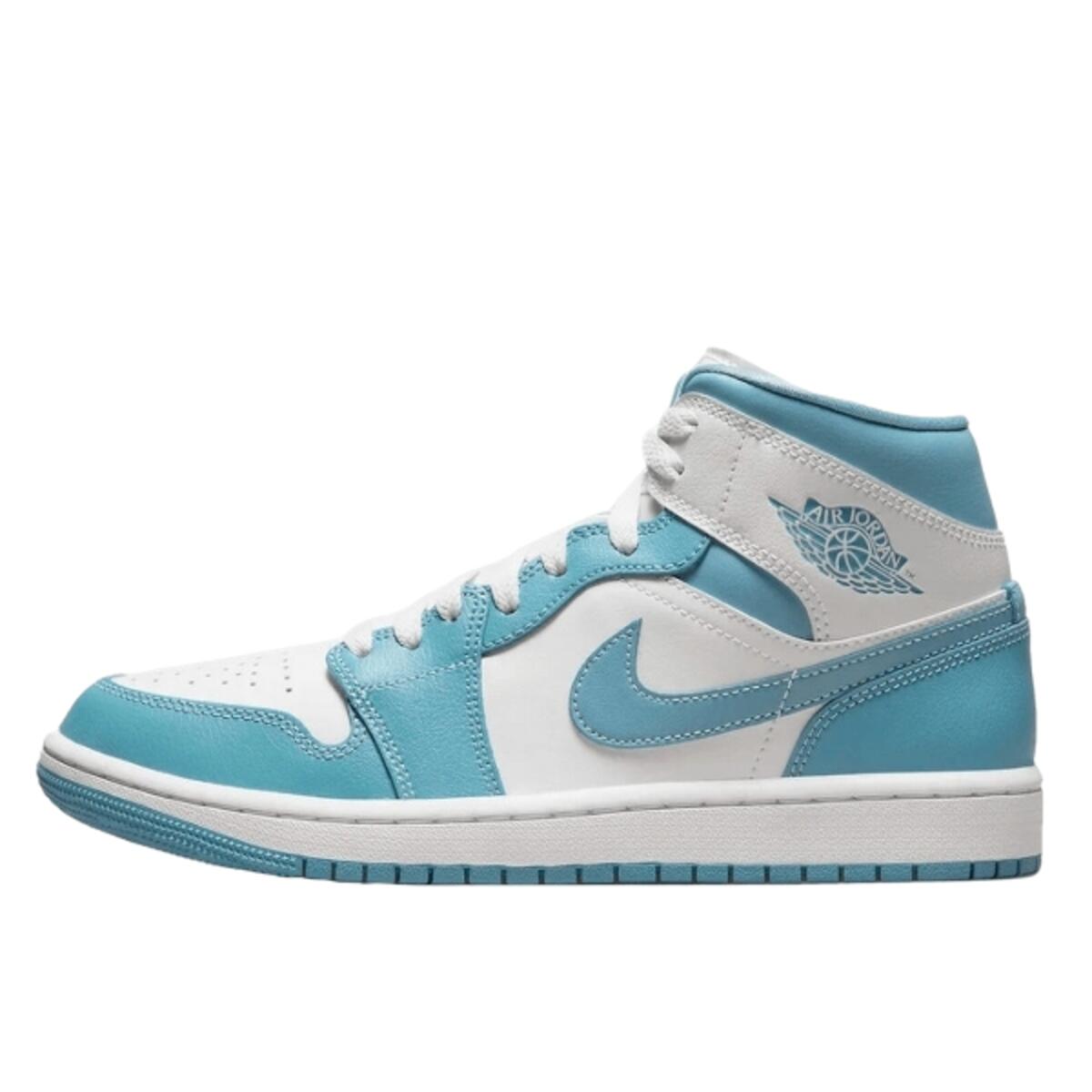 Air Jordan 1 Mid UNC 2022