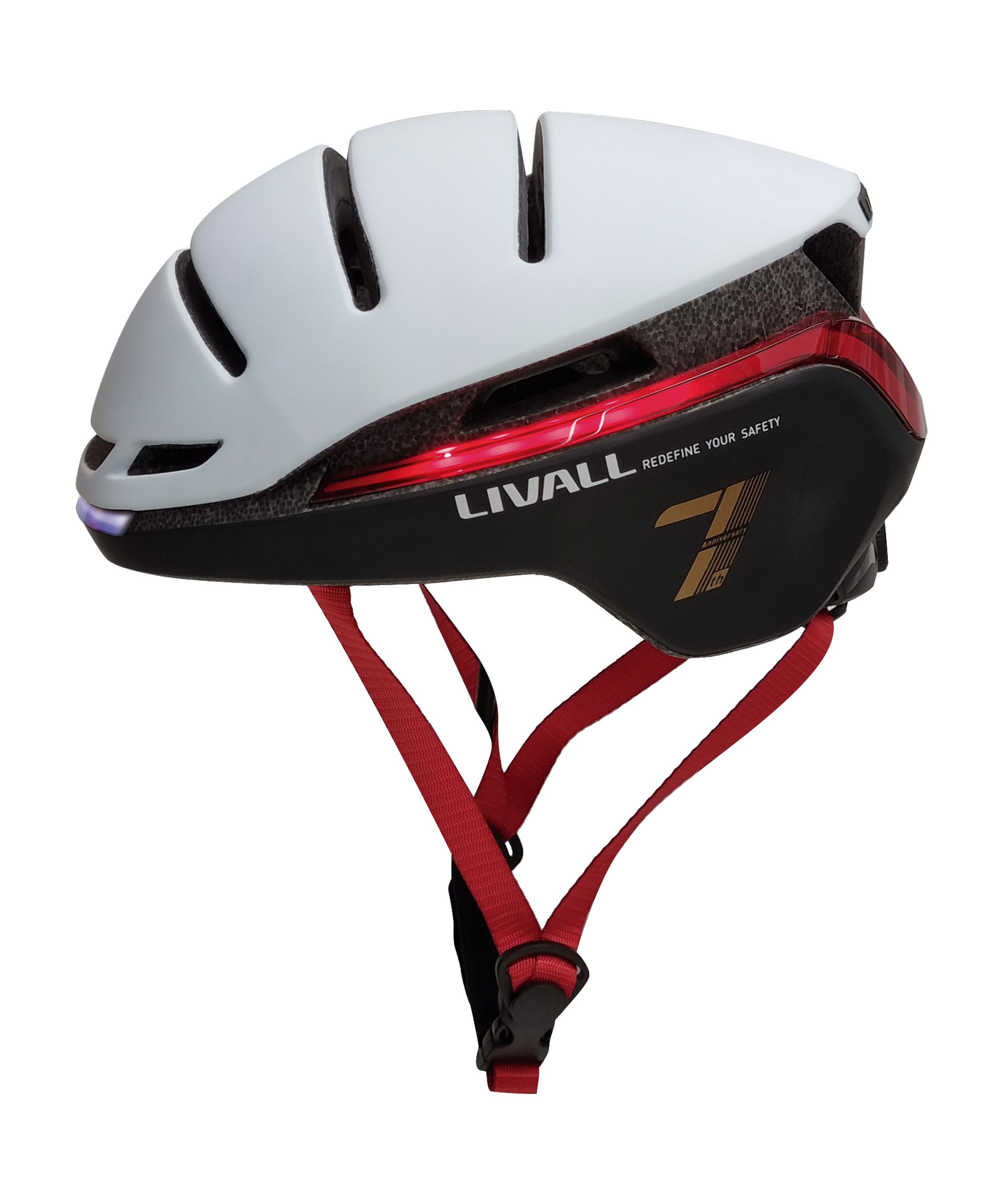 Kask LIVALL EVO21 z technologią łączności