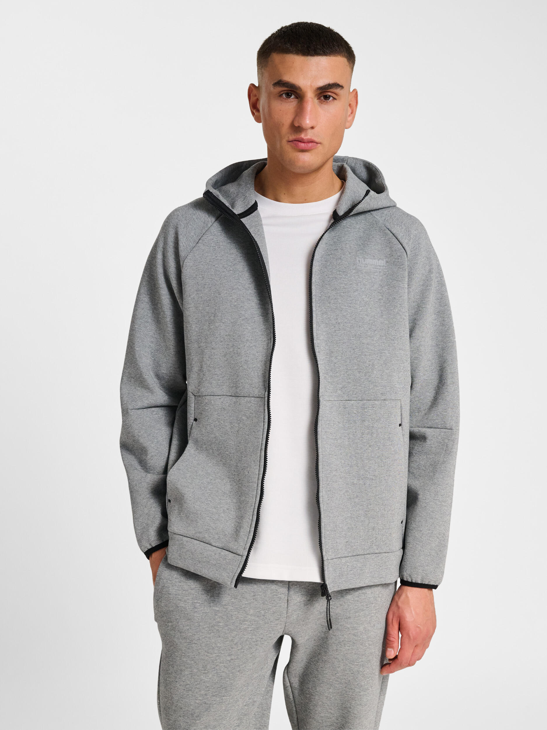 Rozpinana bluza z kapturem Hummel Tech Fleece Regular