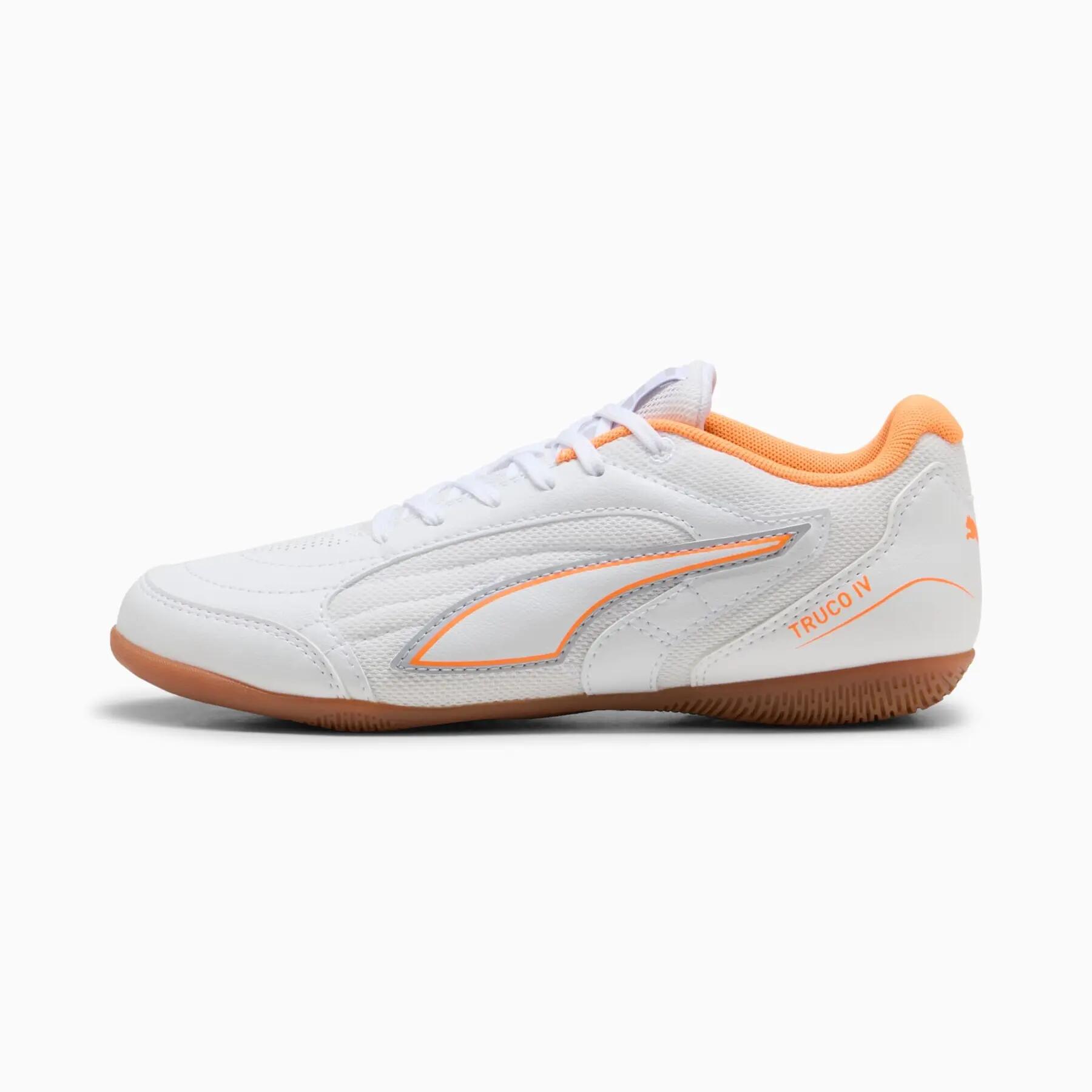 Dziecięce buty piłkarskie Puma Truco IV