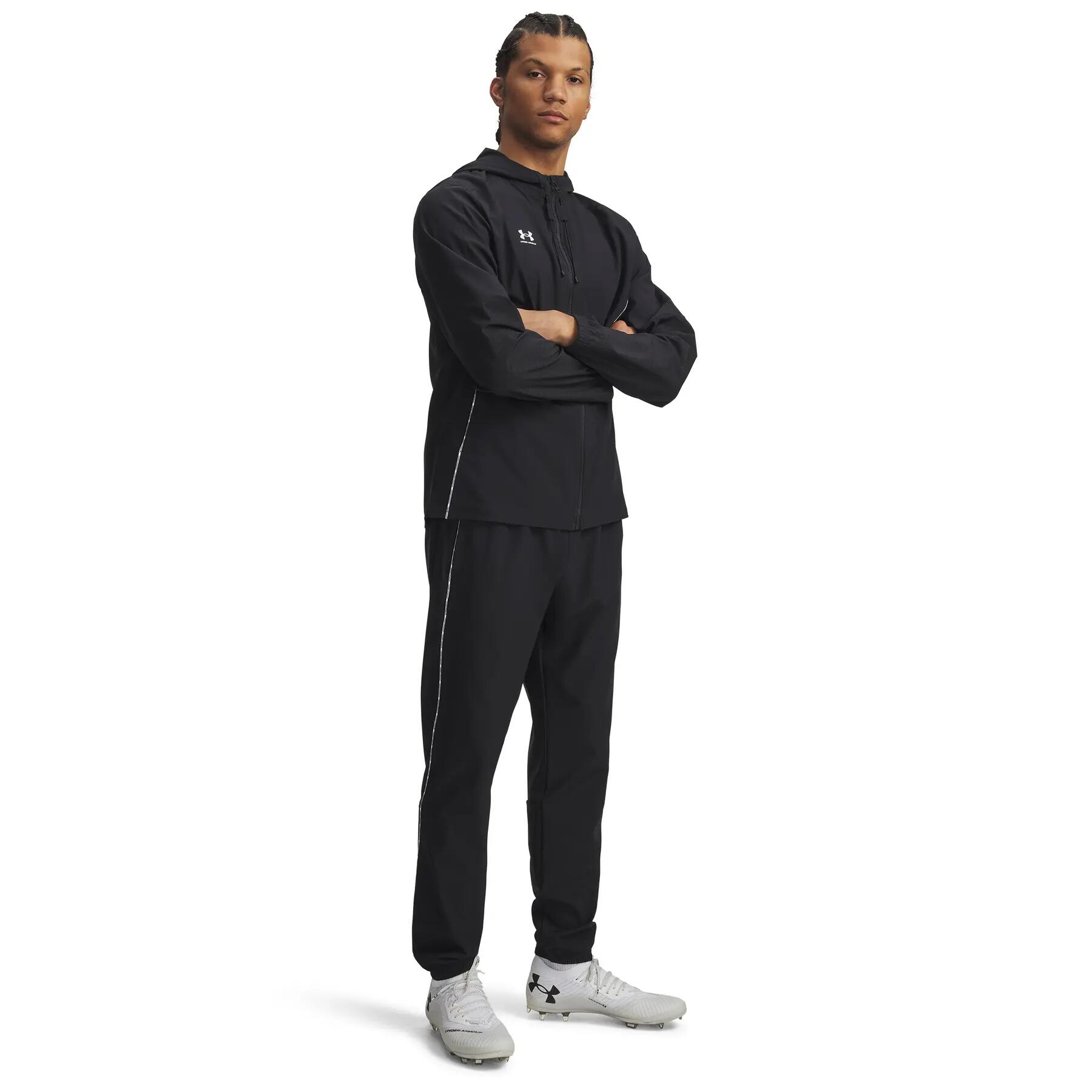 Dres Under Armour Challenger Pro