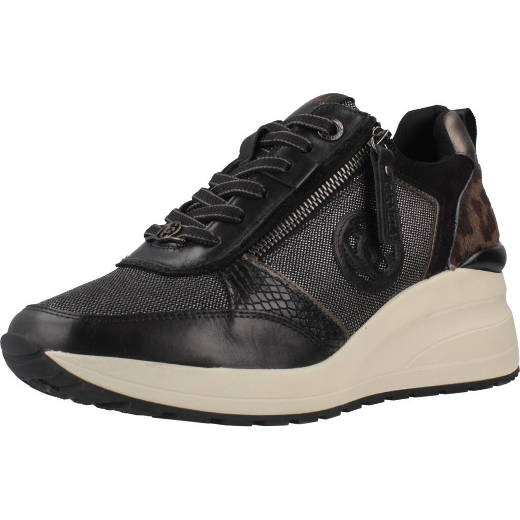 Buty CARMELA 162521C Czarny
