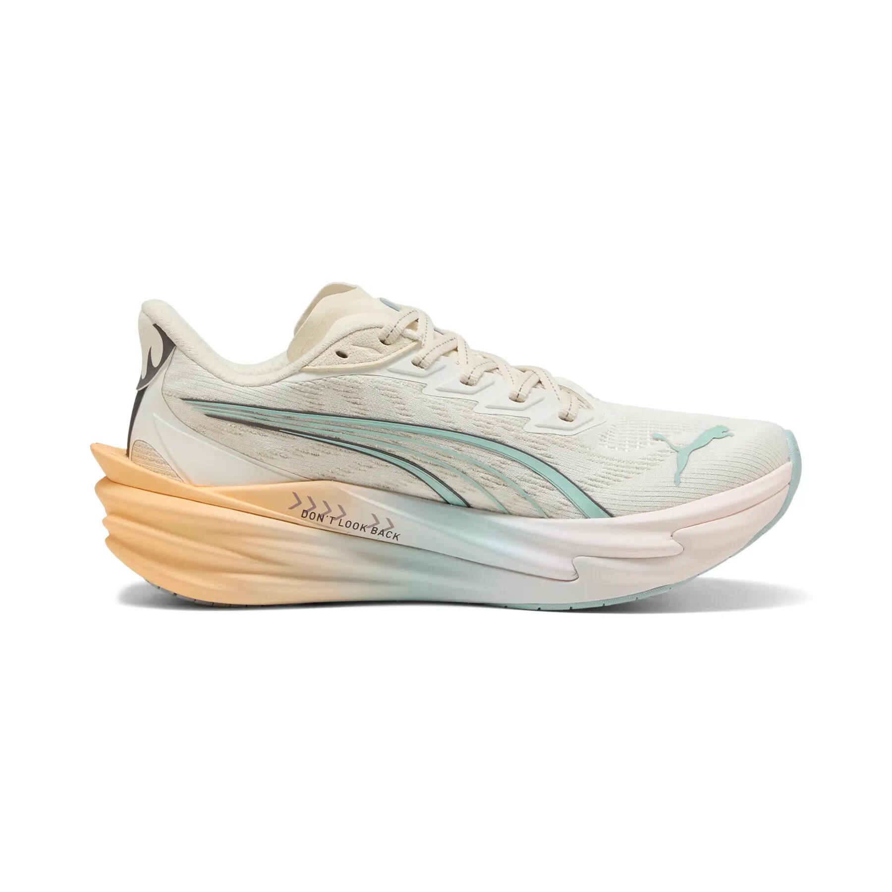 Damskie buty do biegania Puma Deviate Nitro 4 RC