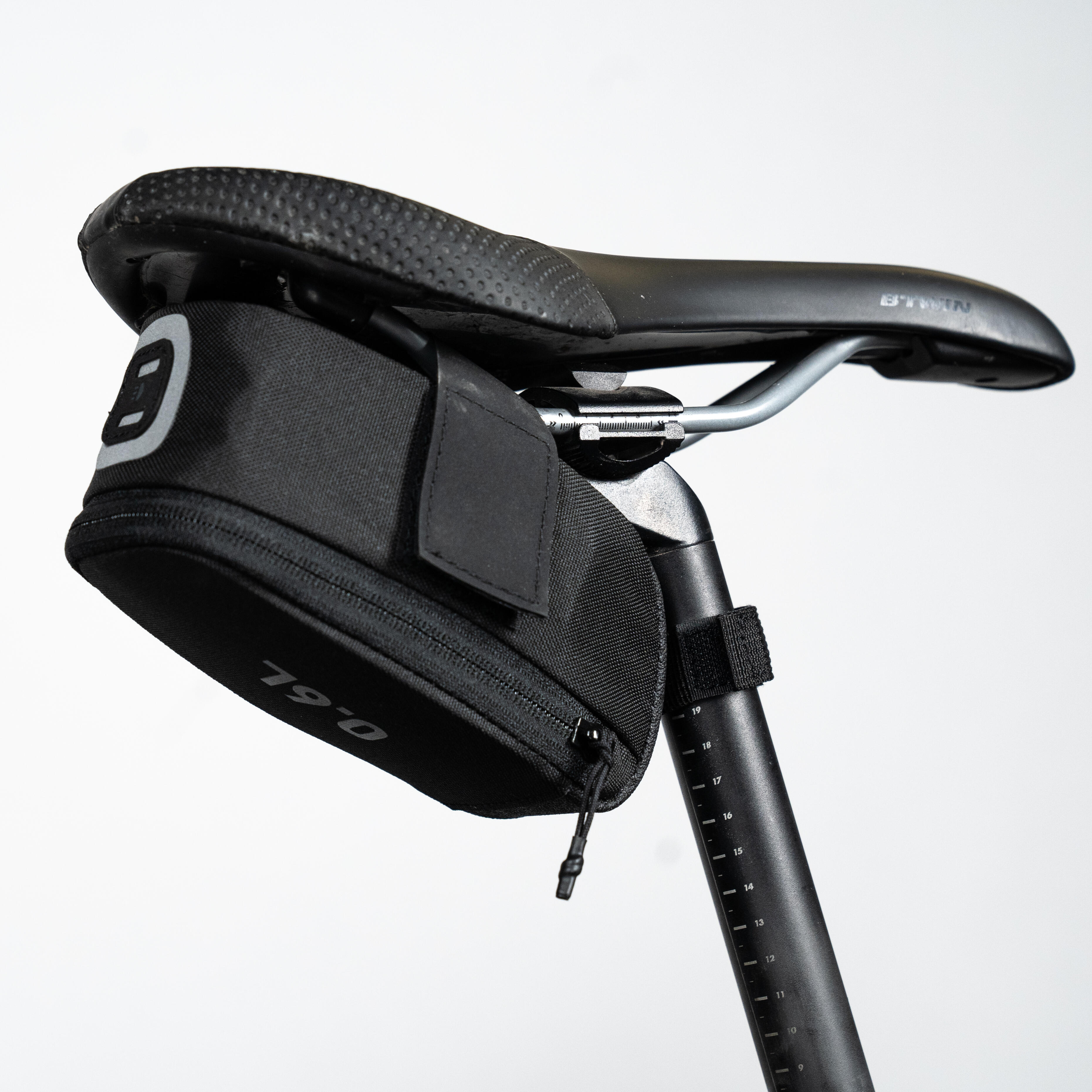 Torba rowerowa pod siodło Btwin Easy M 0,6 l
