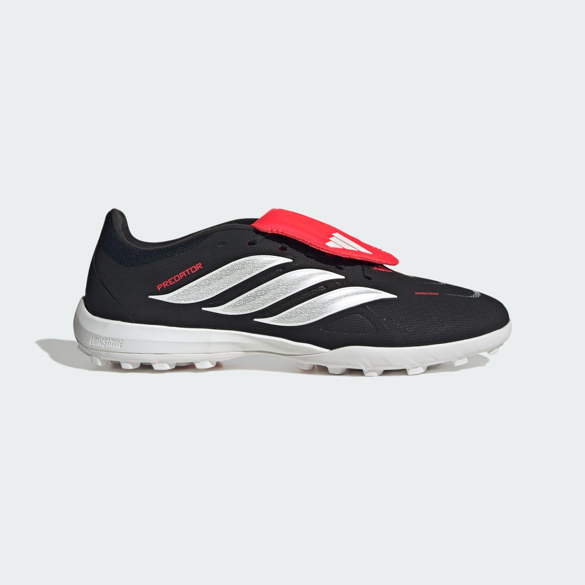 Buty piłkarskie PREDATOR LEAGUE z wywijanym językiem, przeznaczone do gry na