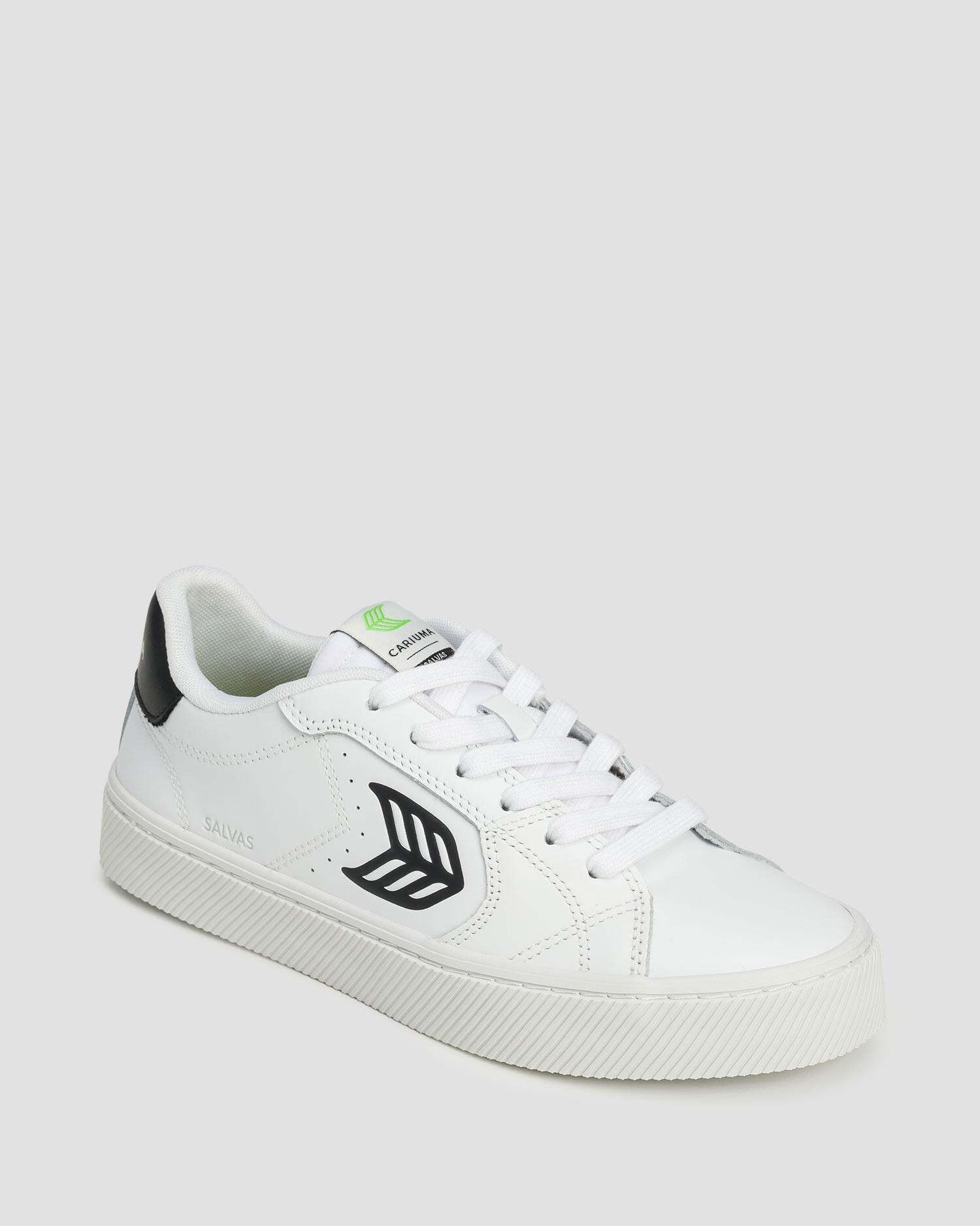 Sneakersy Cariuma Salvas White Leather Black Logo Unisex