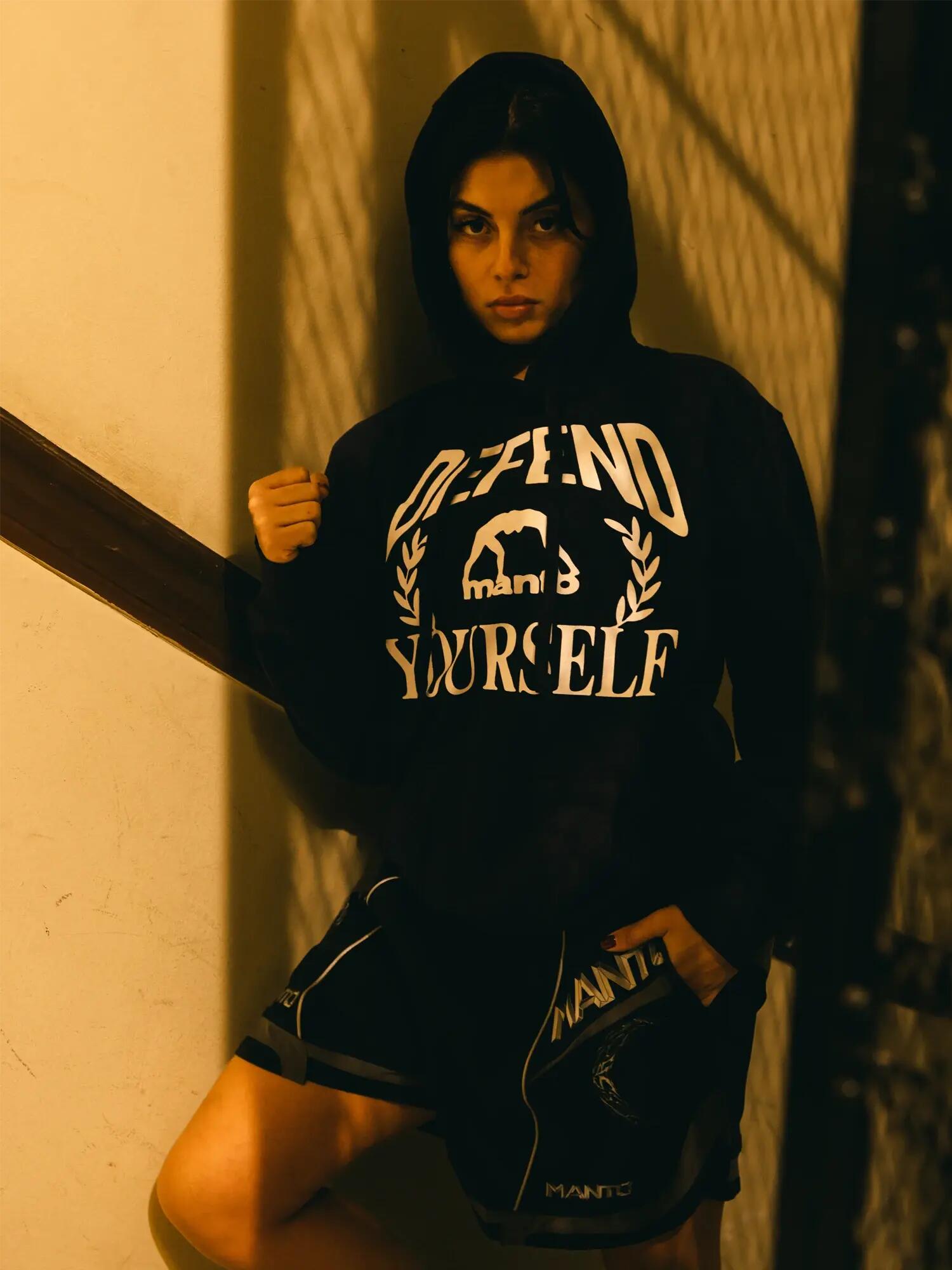 MANTO bluza z kapturem DEFEND czarna