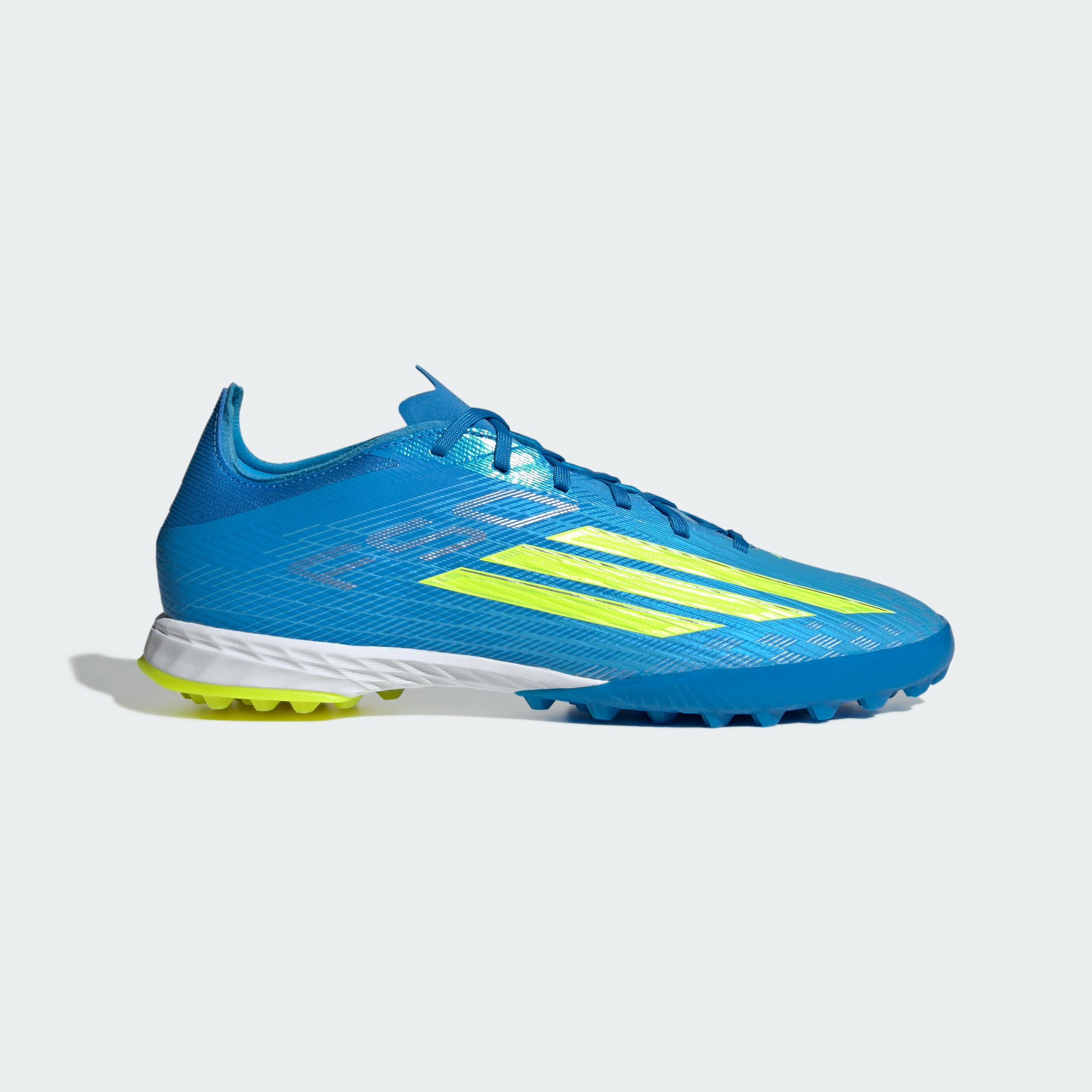 Buty piłkarskie na murawę F50 PRO