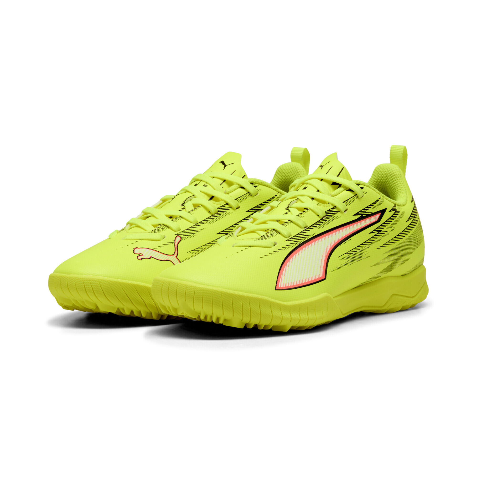 Młodzieżowe buty piłkarskie ULTRA 6 PLAY TT PUMA