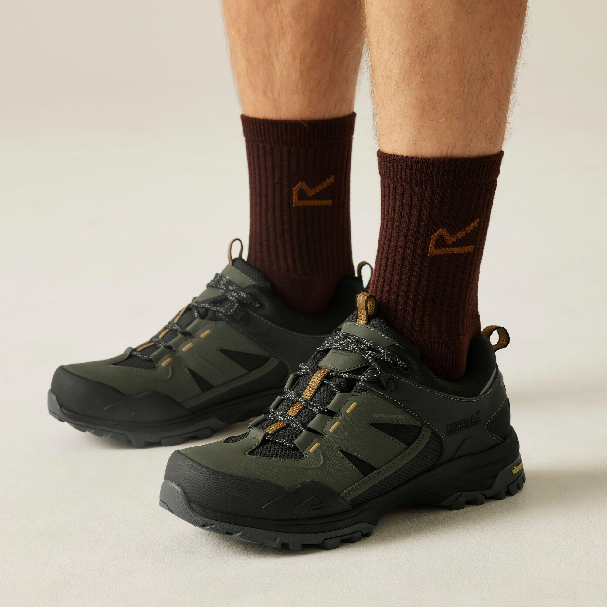 Buty męskie trekkingowe niskie z membraną Regen Vibram