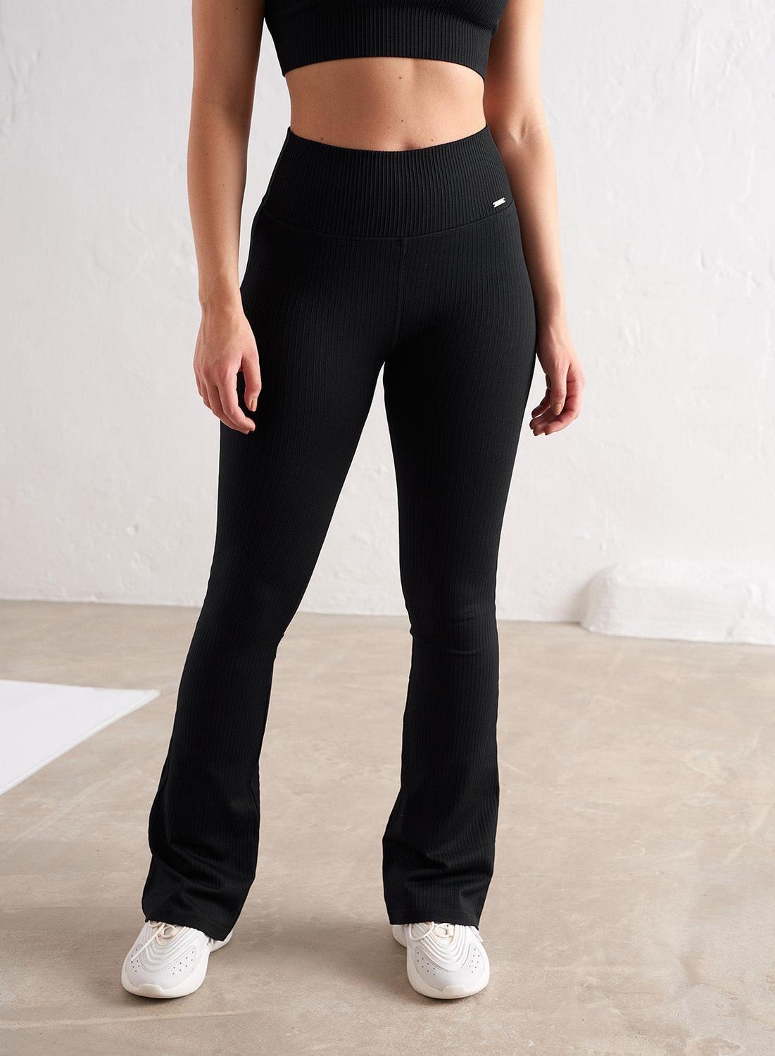 Damskie legginsy bezszwowe prążkowane rozszerzane wysoki stan squat proof czarne
