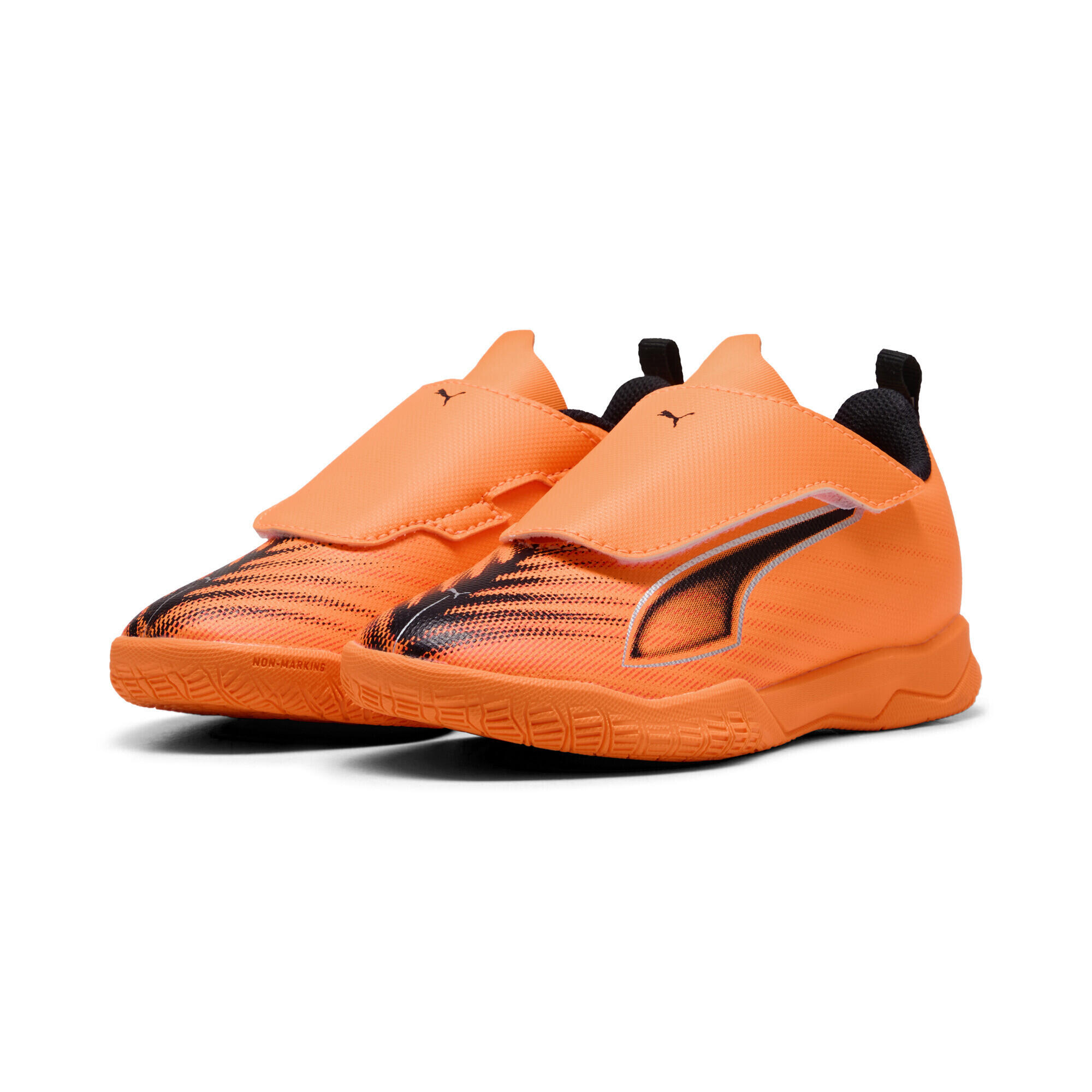 Dziecięce halowe buty piłkarskie ULTRA 6 PLAY PUMA