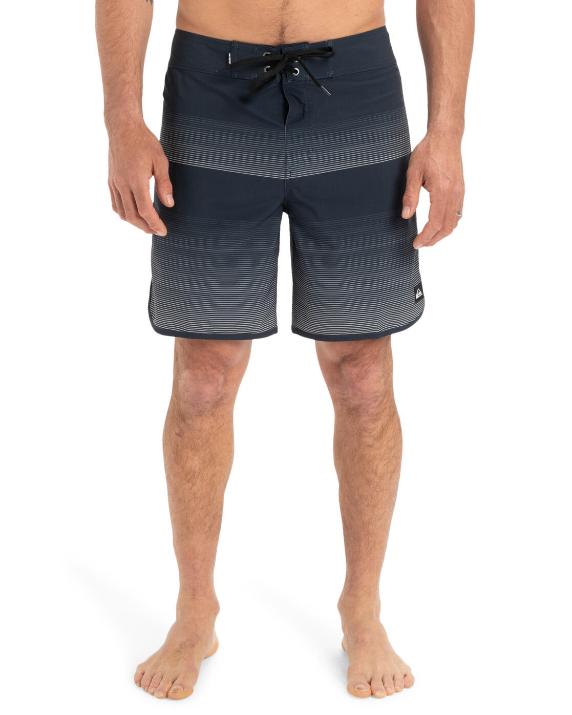 Spodenki boardshort dla Mężczyzn SURFSILK SCALLOP 18 Czarny