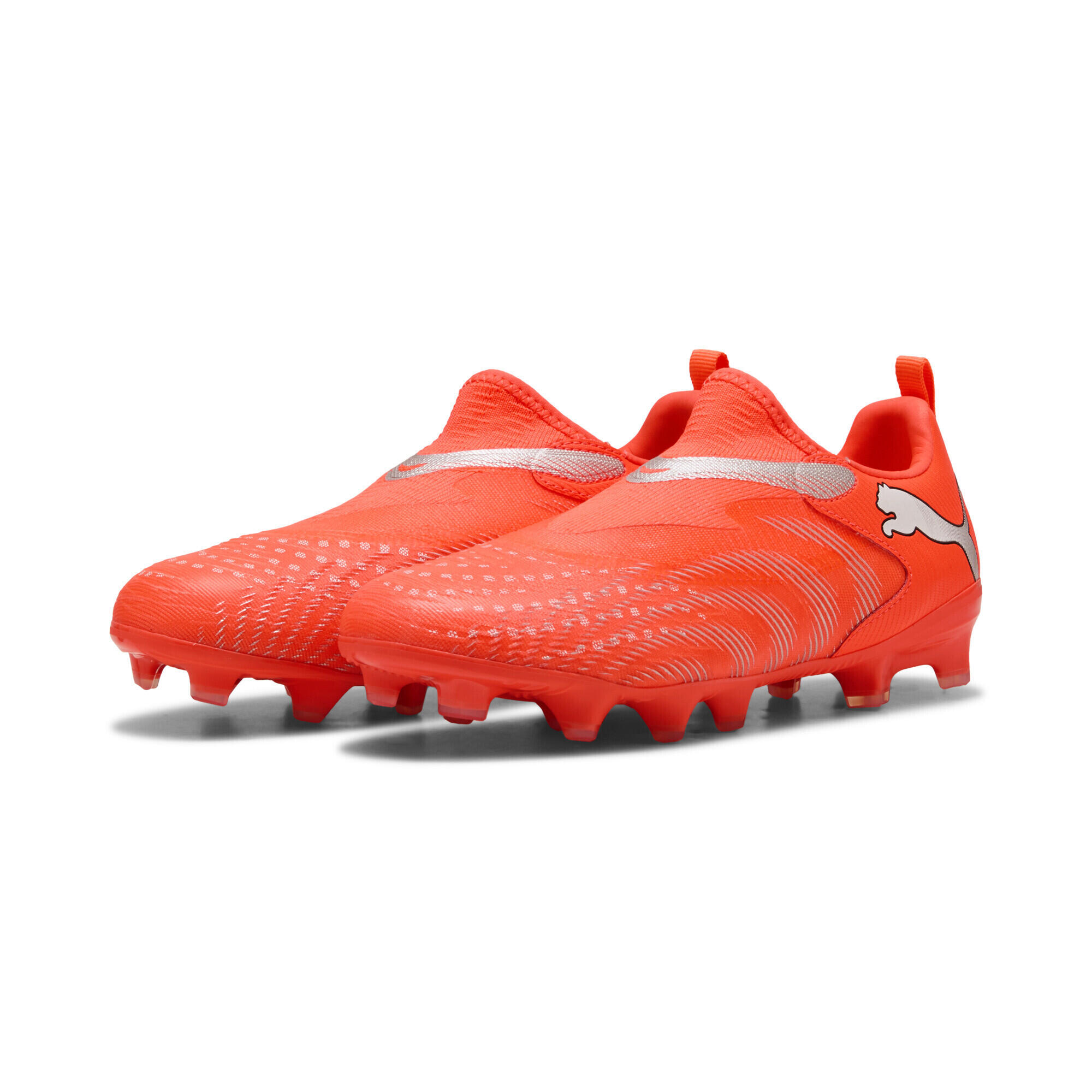 Młodzieżowe buty piłkarskie FUTURE 9 MATCH FG/AG bez sznurowania PUMA