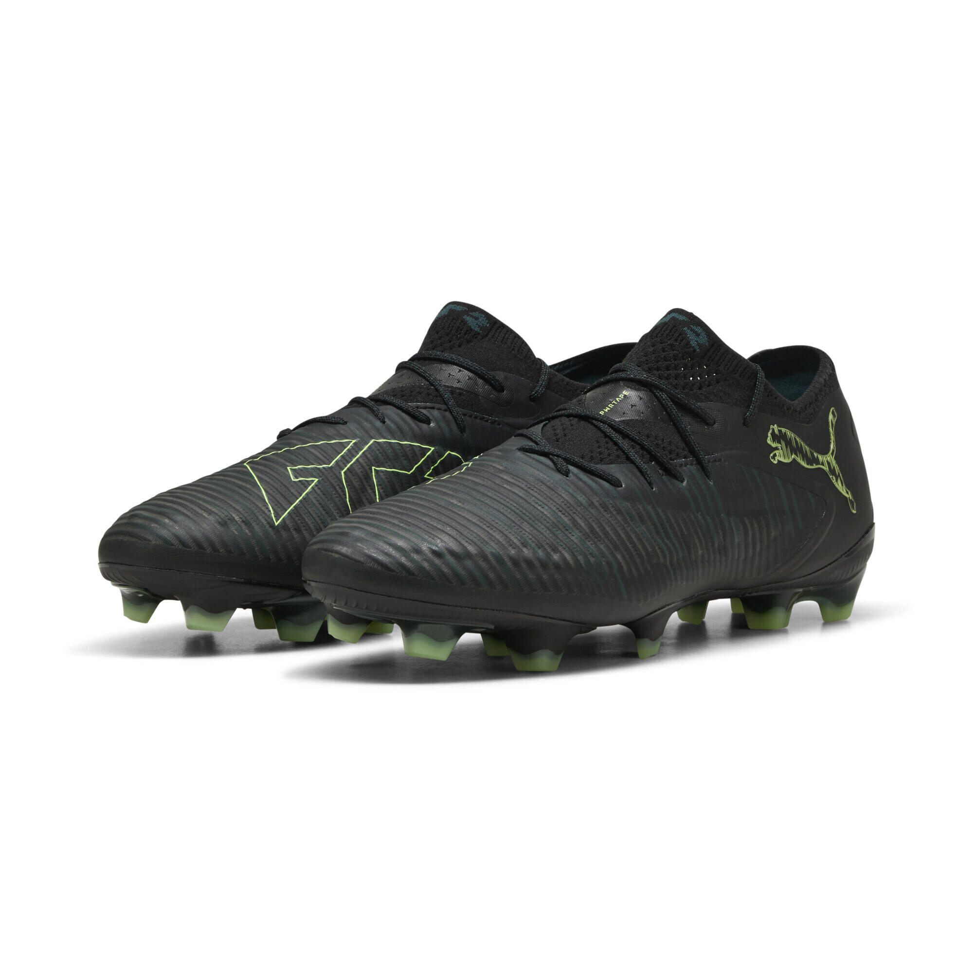 Buty piłkarskie unisex FUTURE 8 ULTIMATE FG Low PUMA