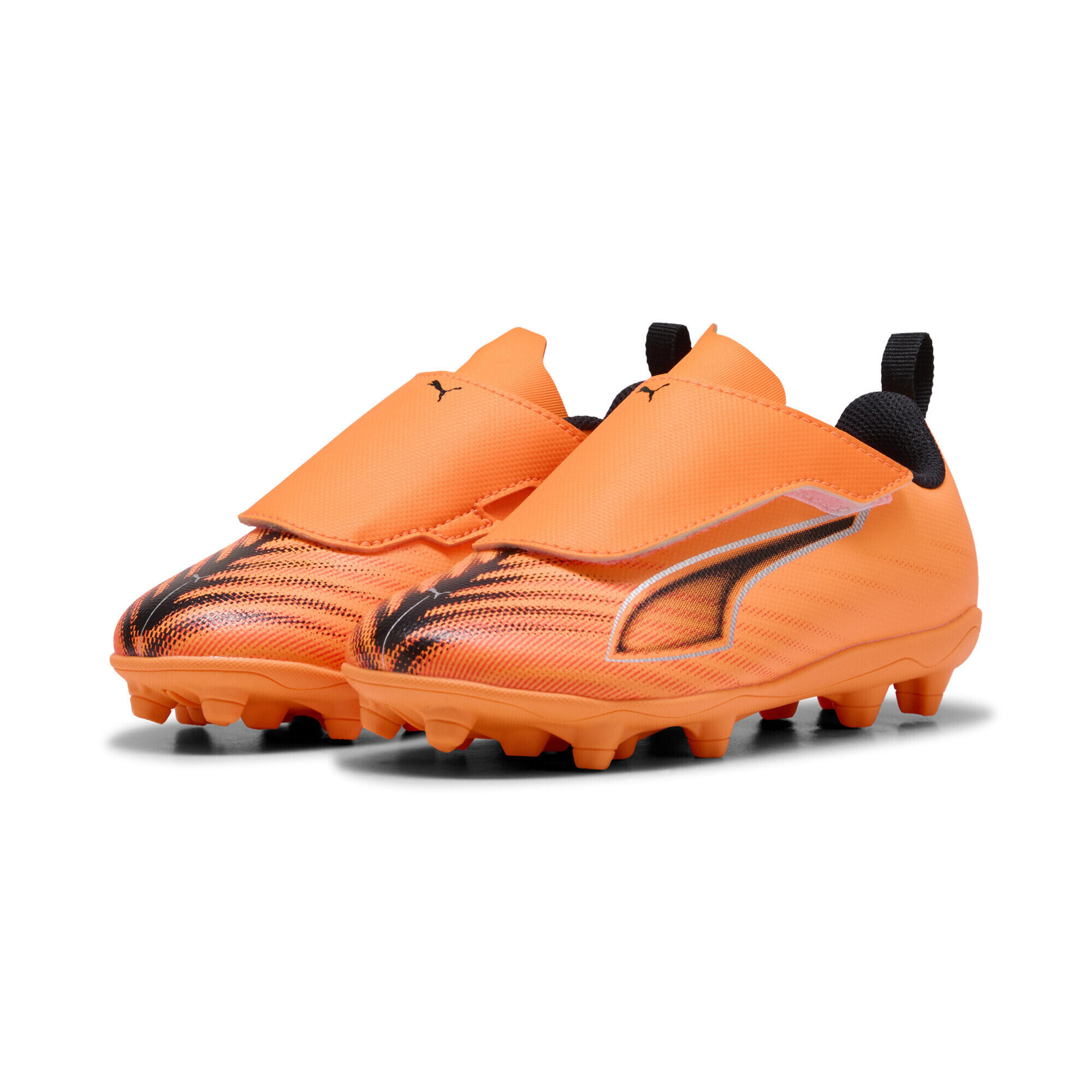 Dziecięce buty piłkarskie ULTRA 6 PLAY FG/AG PUMA