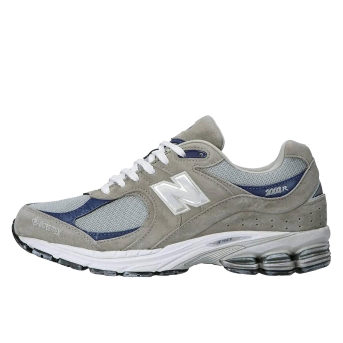 New Balance 2002R Gore-Tex Light Grey