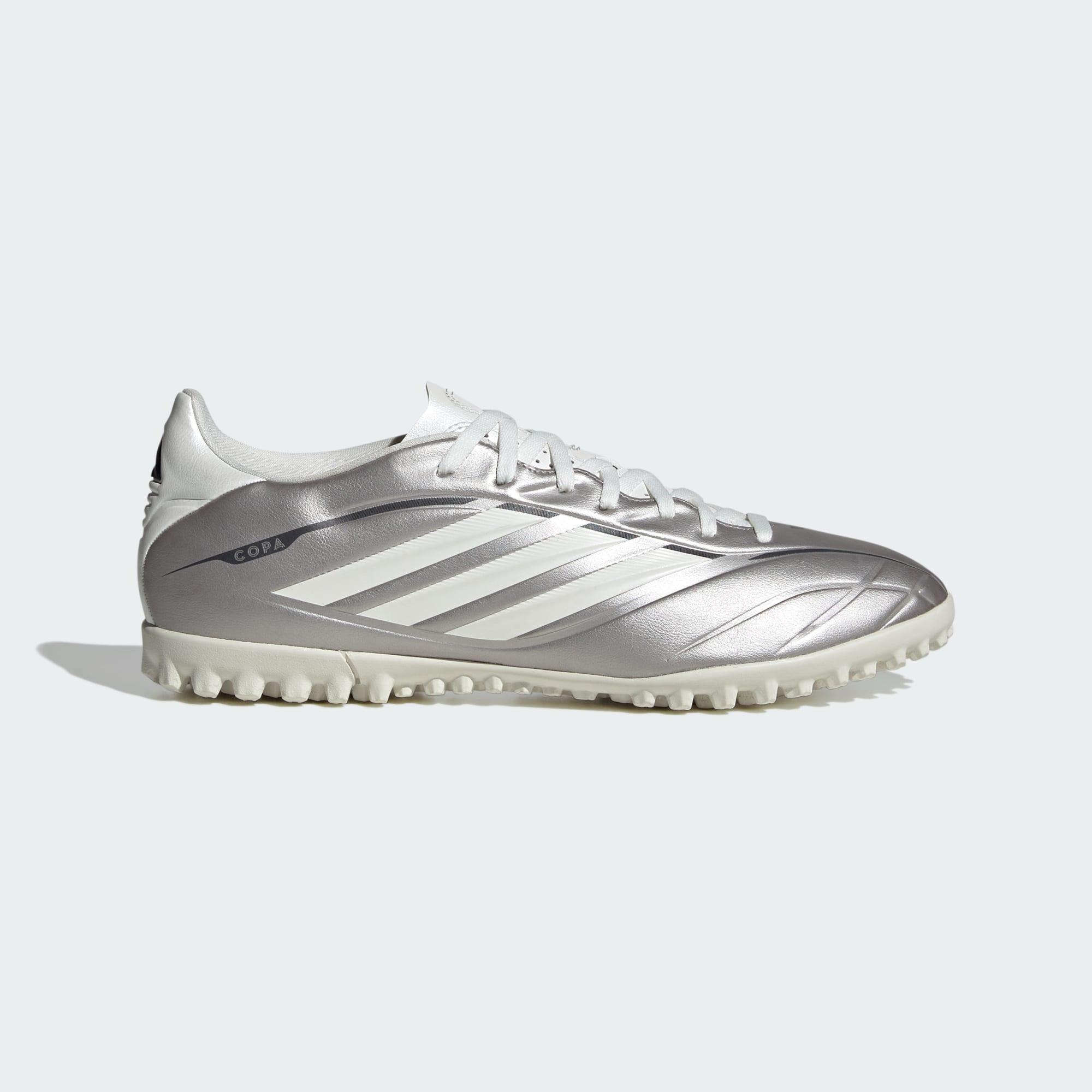 Buty piłkarskie na murawę COPA PURE IV CLUB
