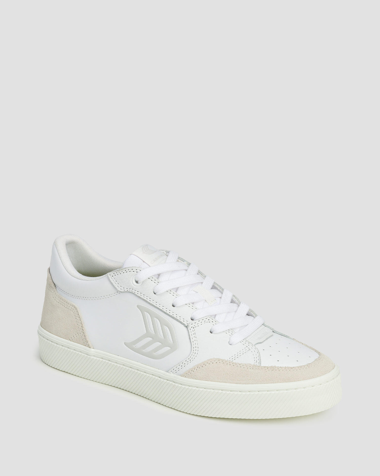 Sneakersy skórzane Cariuma Valley White Leather Suede Unisex