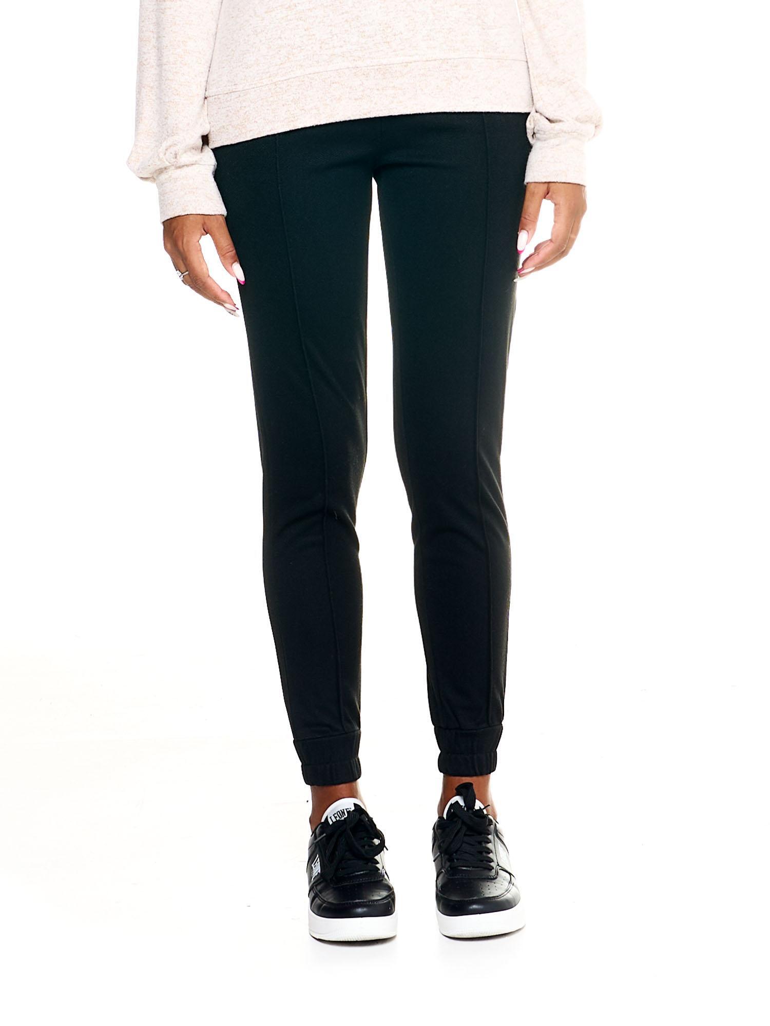 Spodnie dresowe na co dzień na siłownię