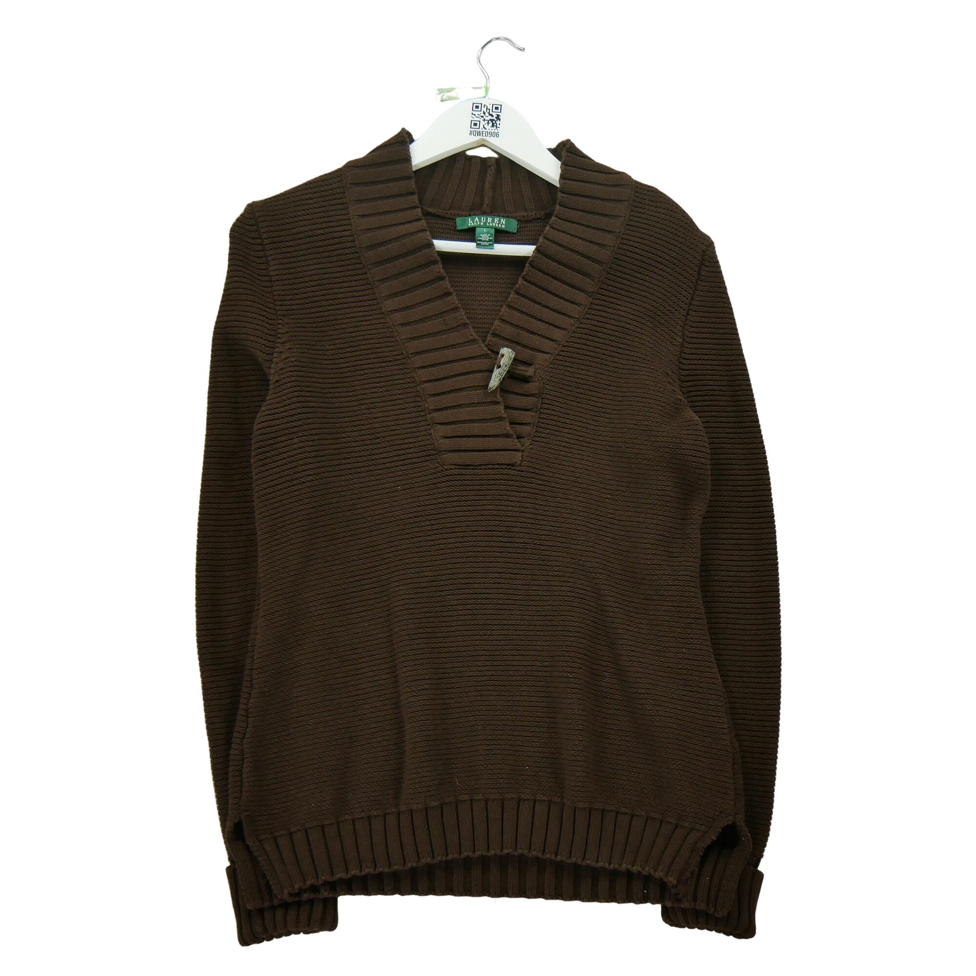 Brązowy sweter damski