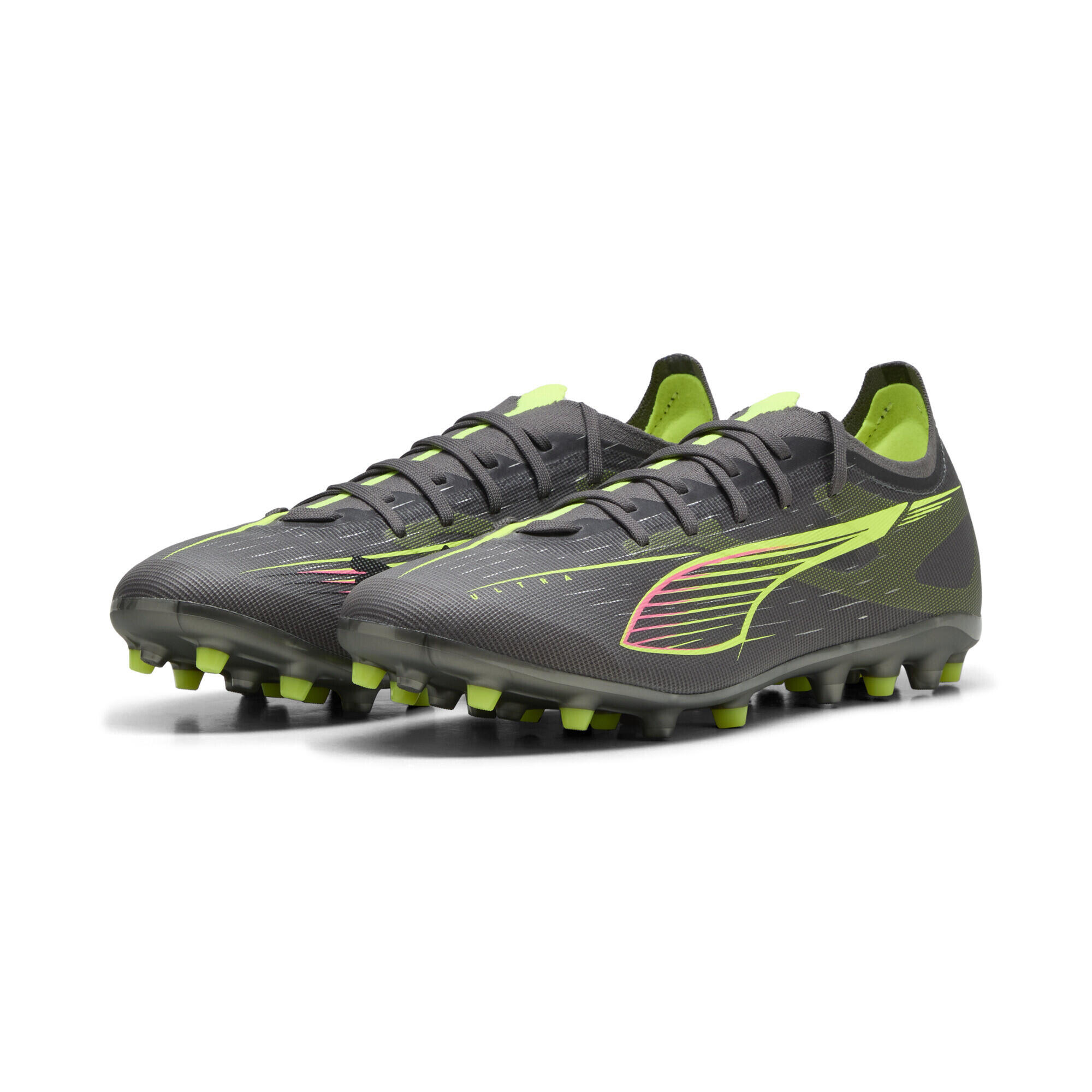Buty piłkarskie ULTRA 5 MATCH MG PUMA