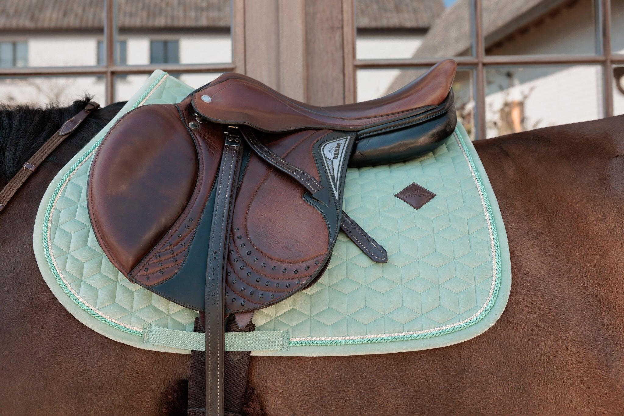 Podkładka pod siodło dla koni Kentucky Horsewear Velvet