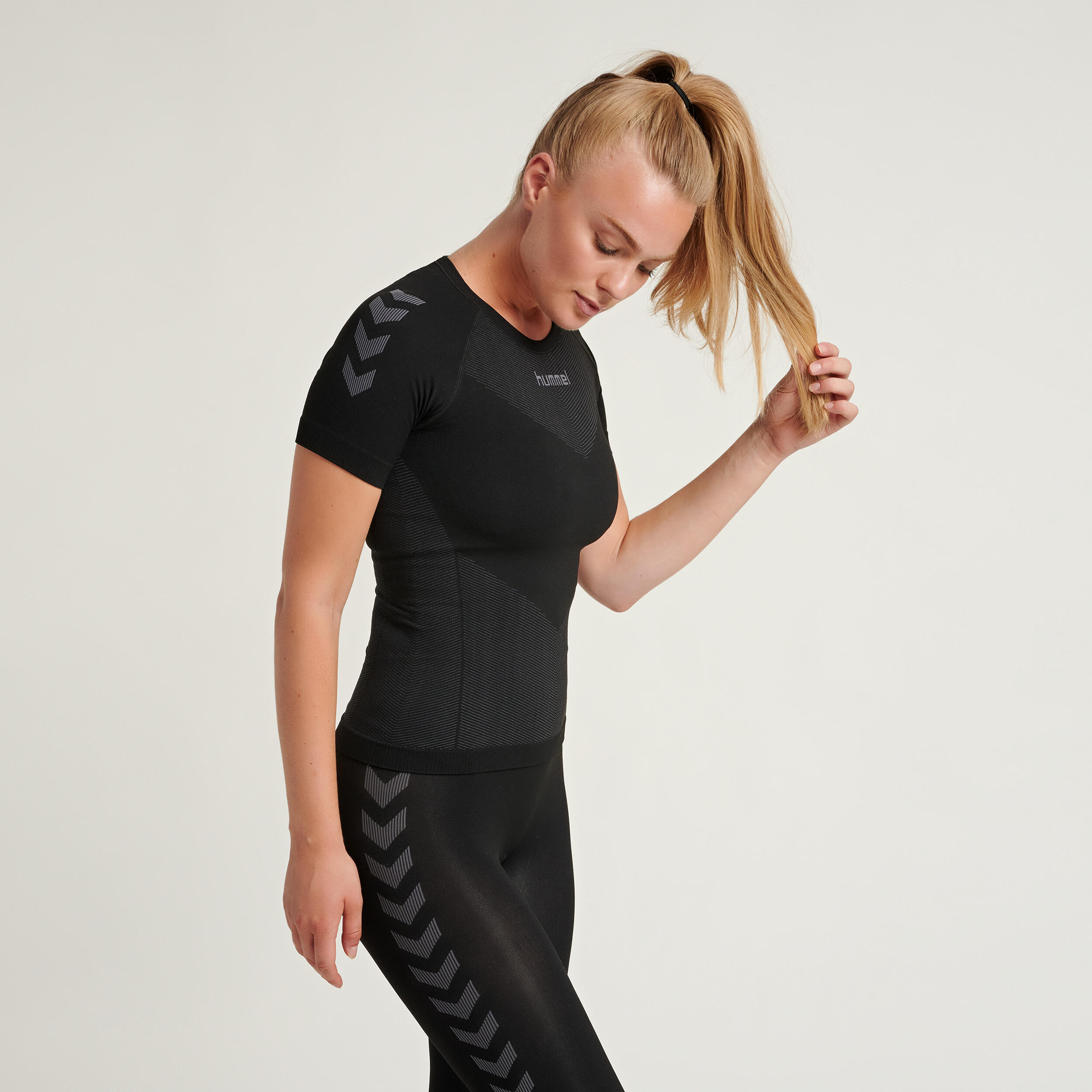 HUMMEL TERMOAKTWNA bluzka damska SEAMLESS