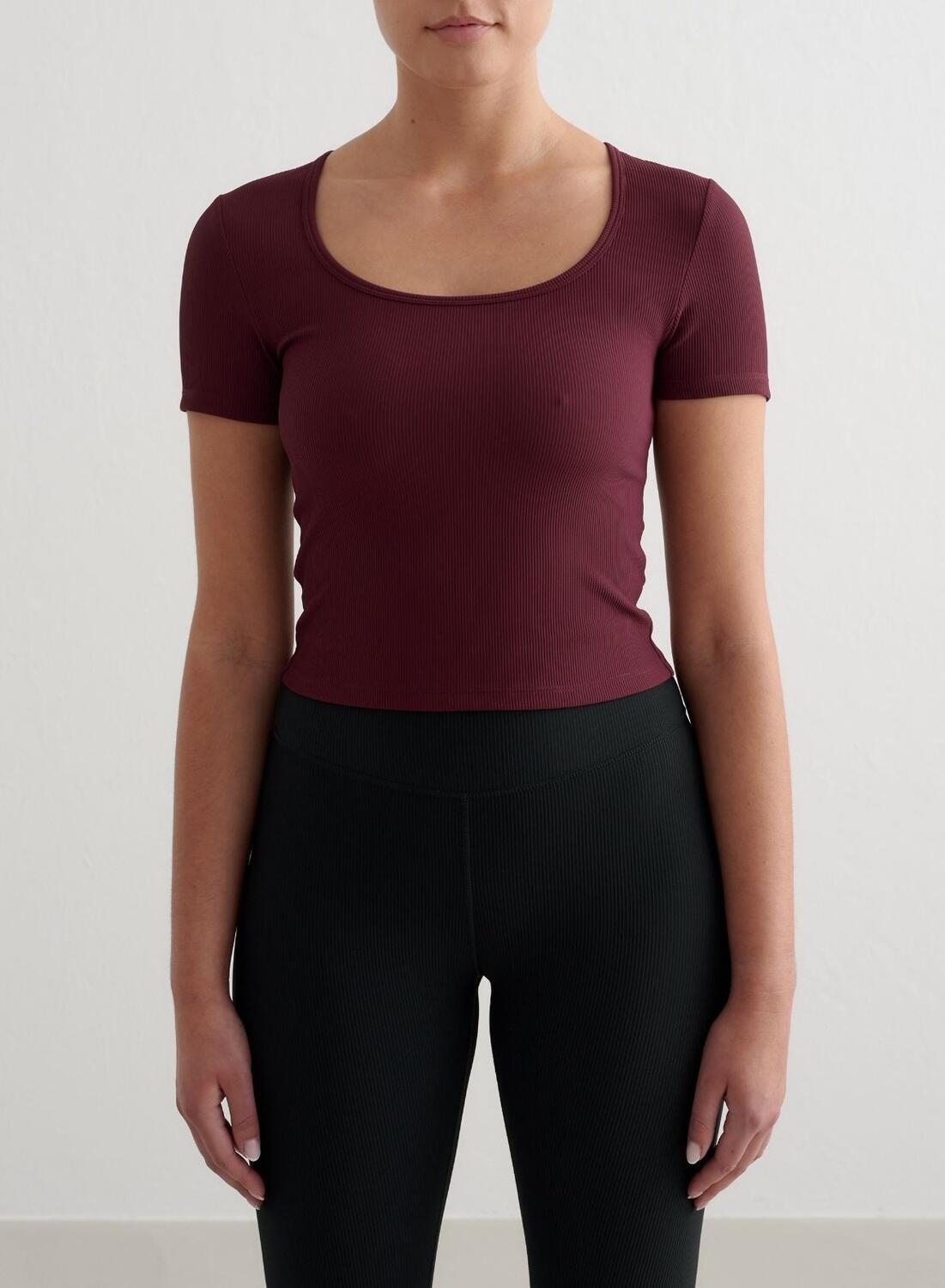 Damski top szybkoschnący, second skin, prążkowany Ribbed Performance wiśniowy