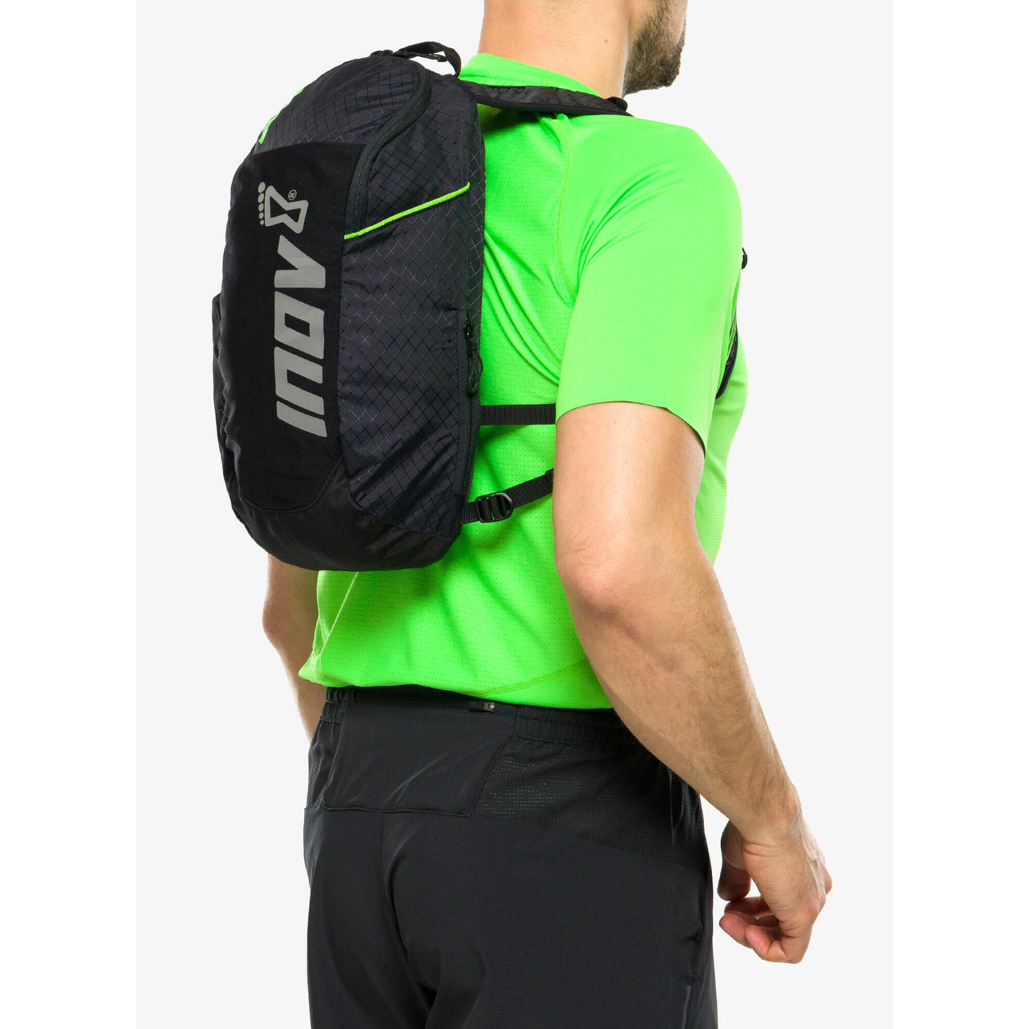 Plecak turystyczny Inov-8 VentureLite 8 - black/green