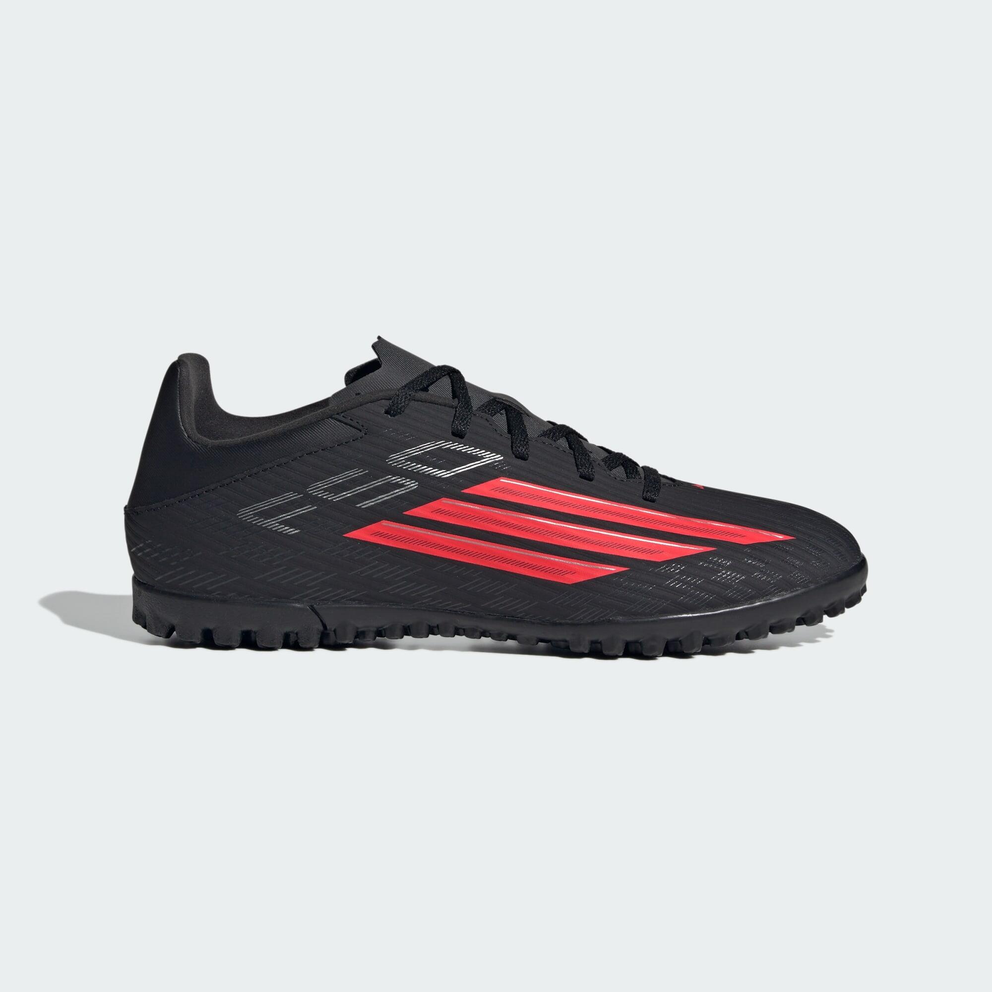 Buty piłkarskie na murawę F50 Club