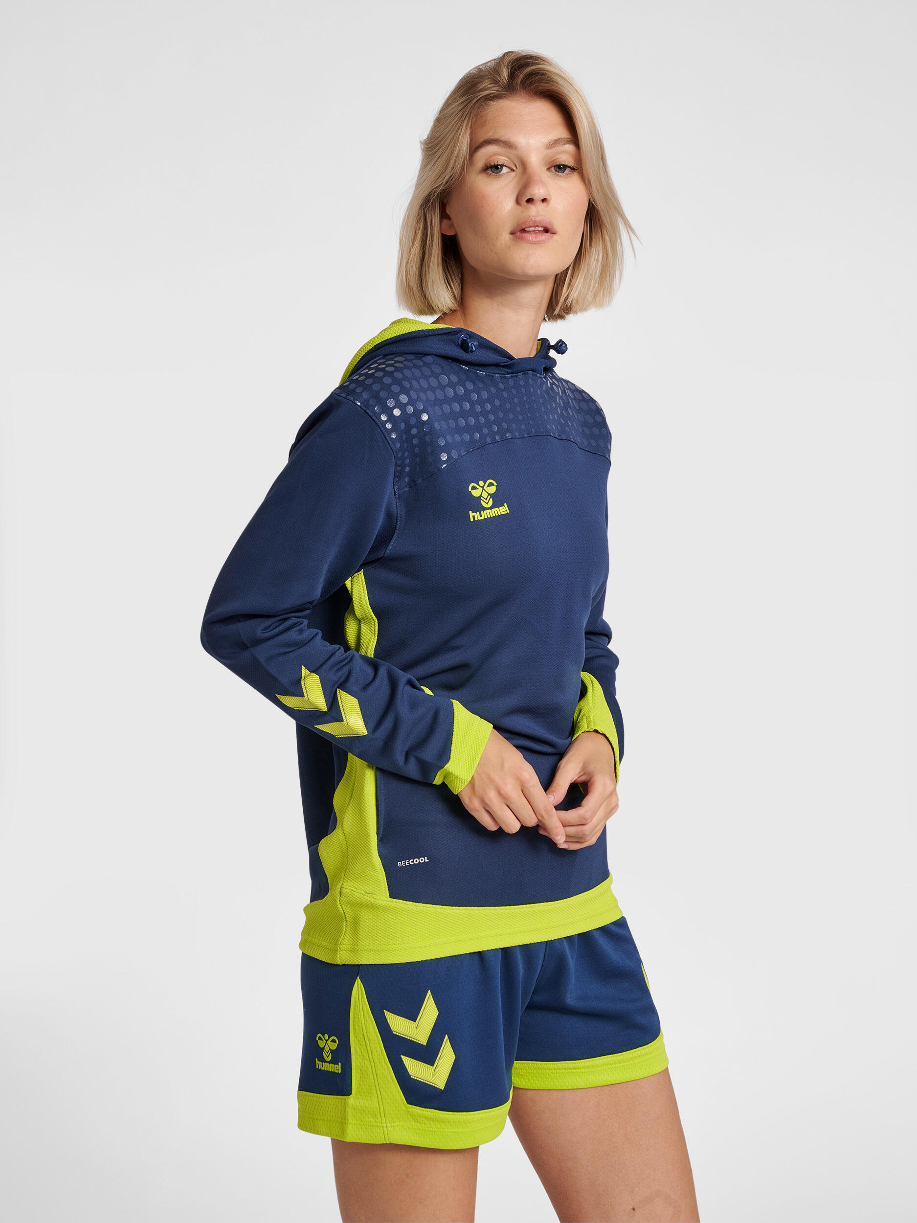 Damska bluza z kapturem Hummel hmlLEAD poly