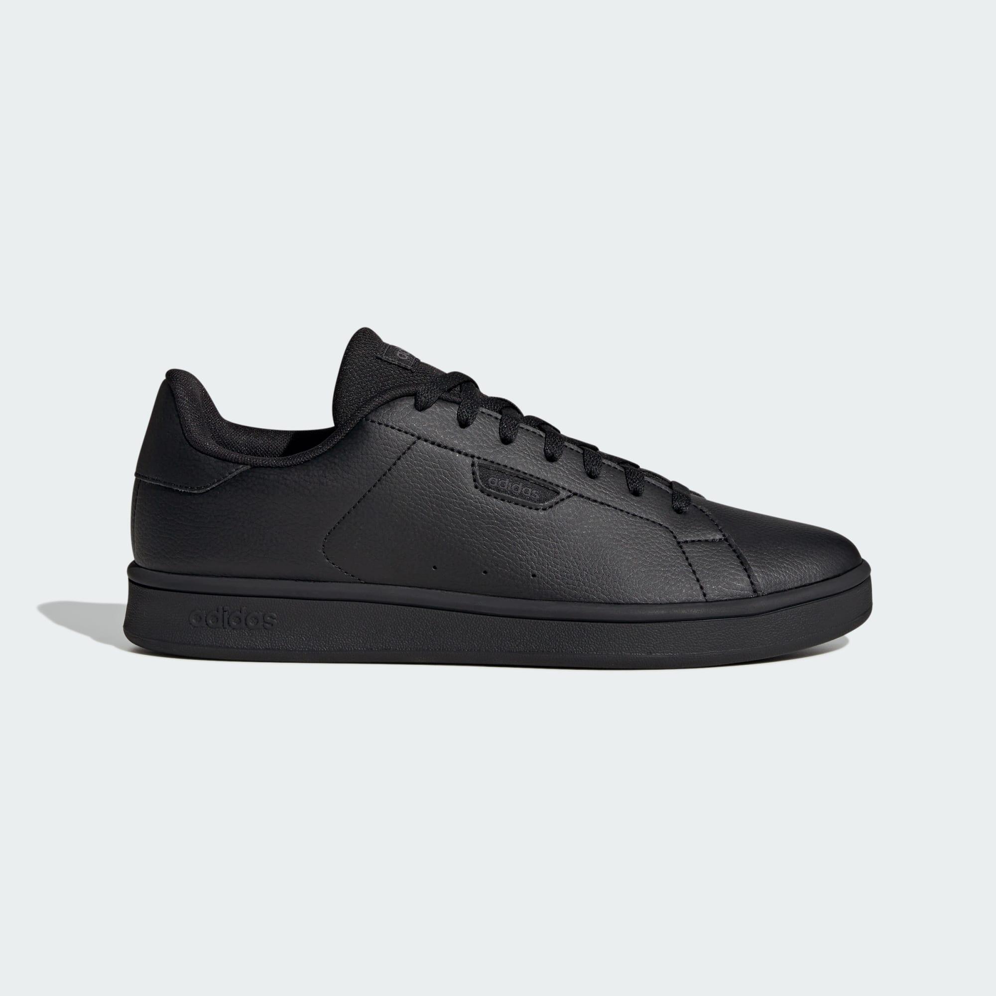 Buty Court