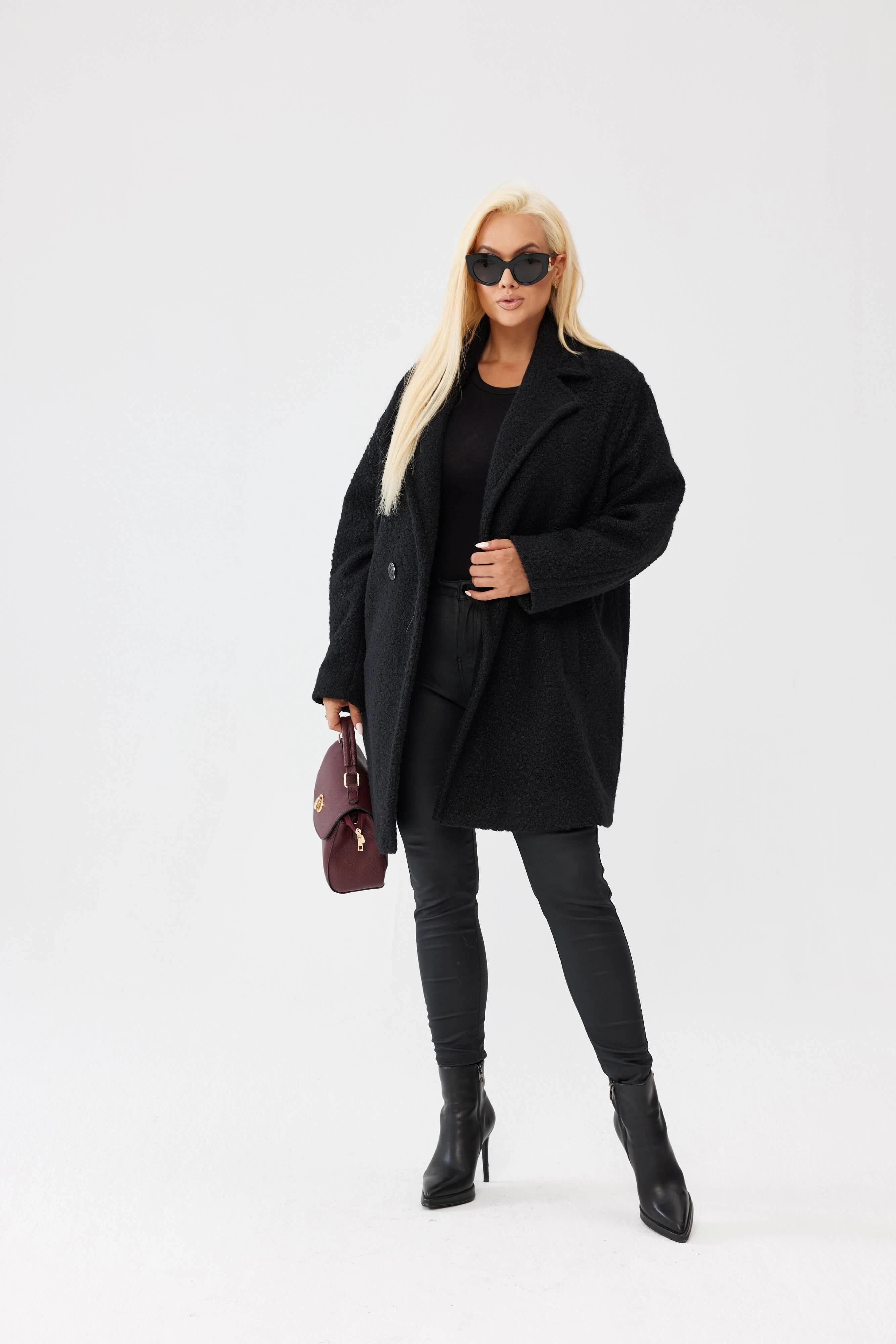Czarny damski płaszcz Isabella z tkaniny bukla - elegancja i komfort PLUS SIZE XXL OVERSIZE