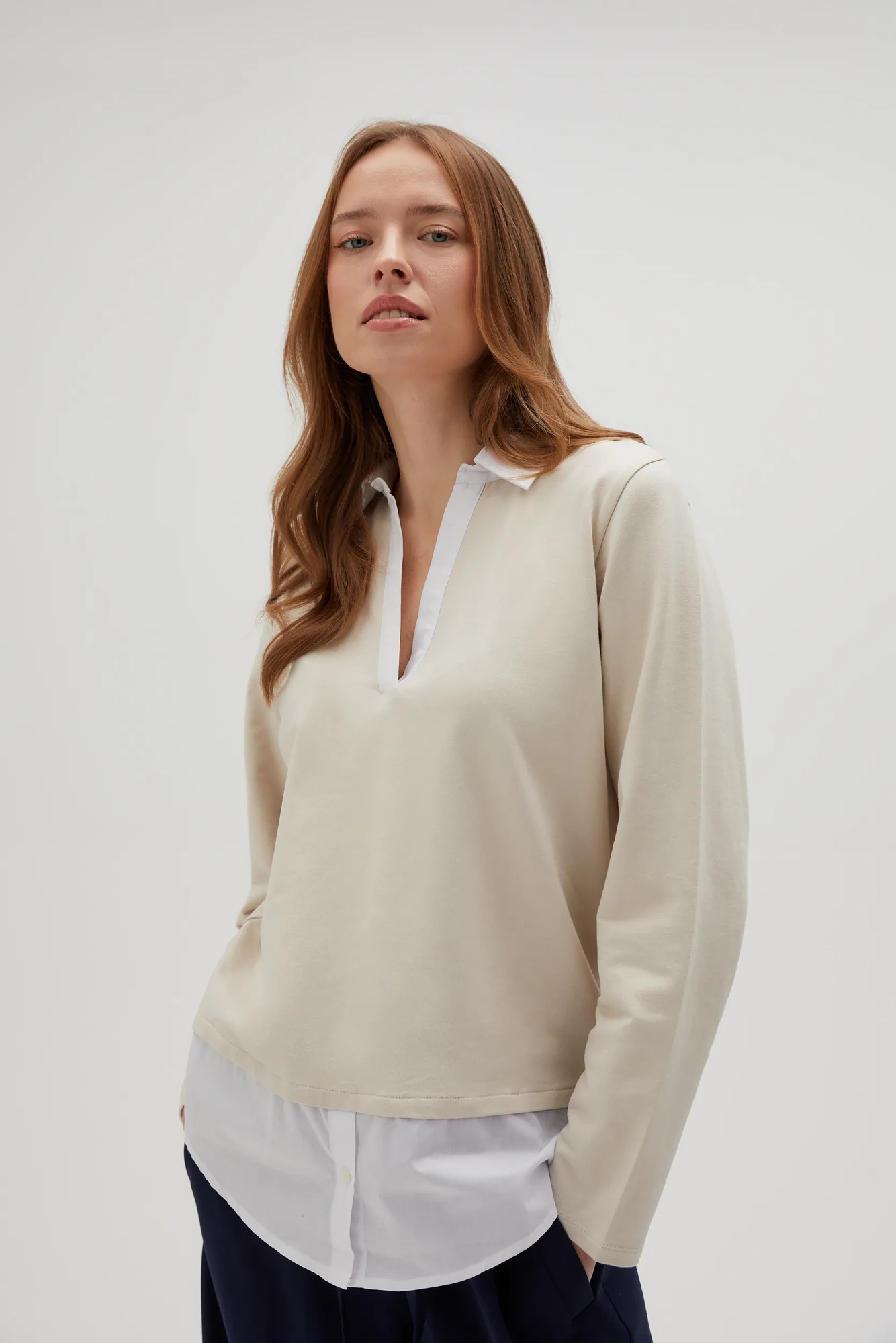 Bluza z kołnierzykiem beżowa