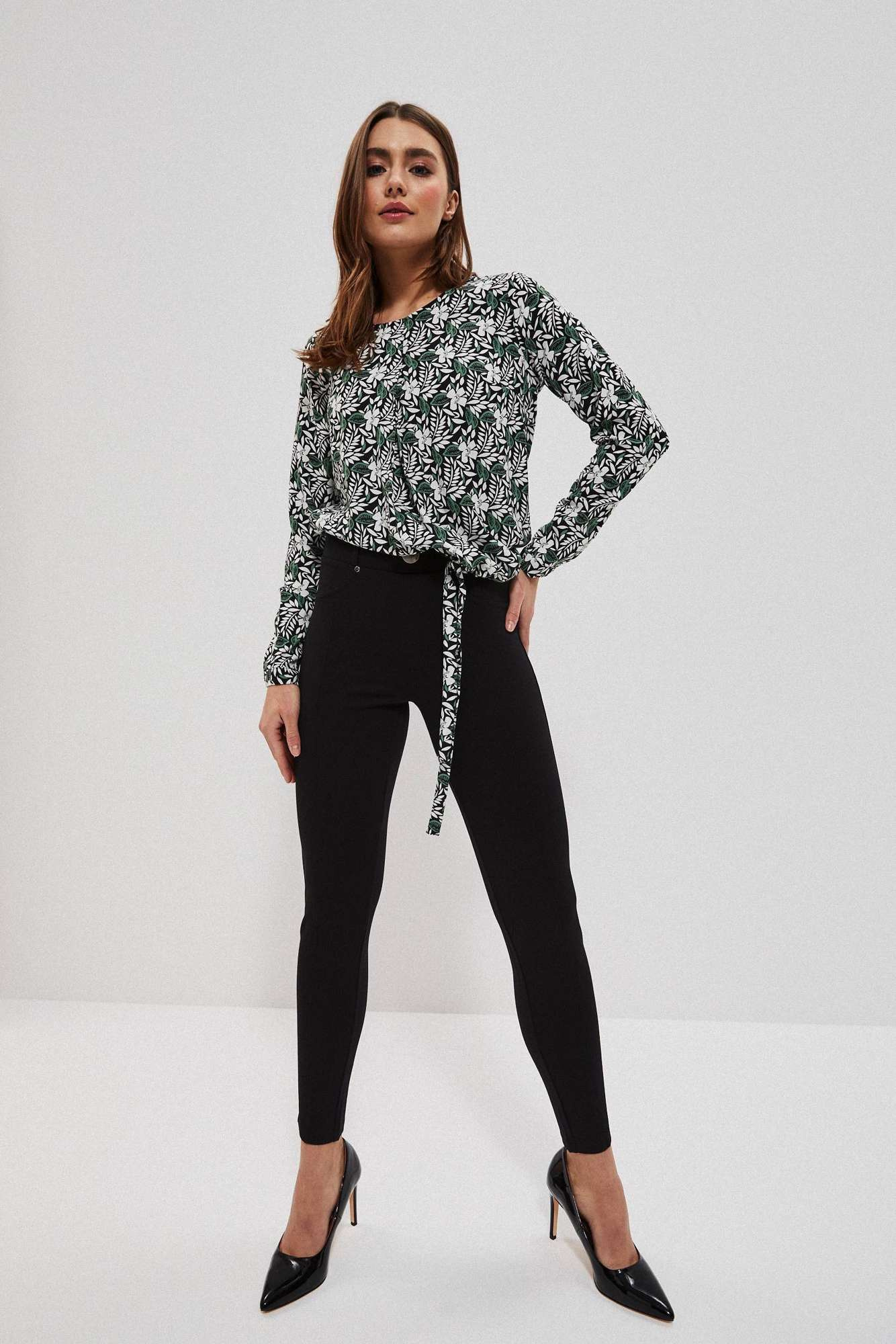 Legginsy z ozdobnym guzikiem czarne