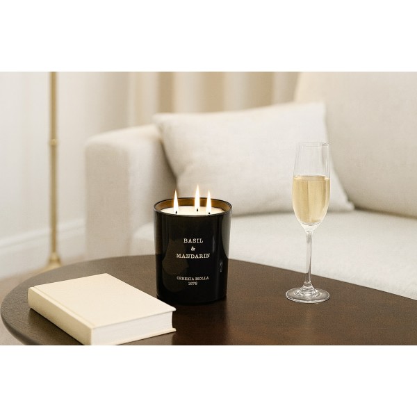 Świeca zapachowa XL 600 gr Basil and Mandarin