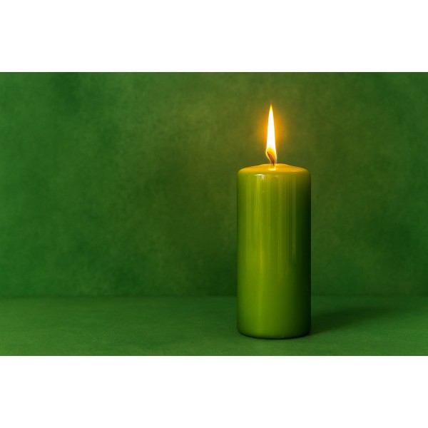 Świeca klubowa 15 cm oliwkowa lakier KL-5 150/58