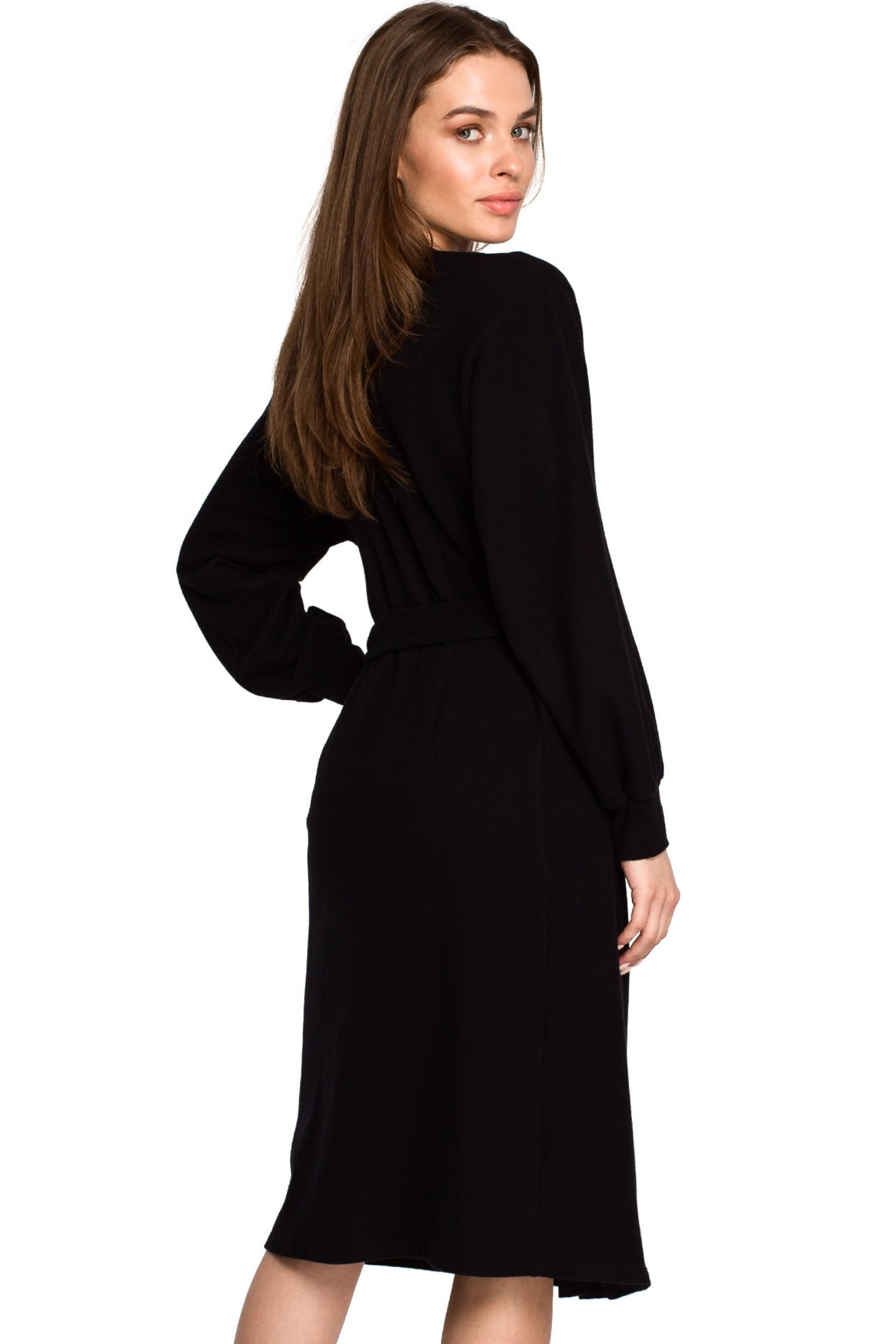 Opis: Sukienka dzianinowa kopertowa bawełniana z wiązaniem czarna.