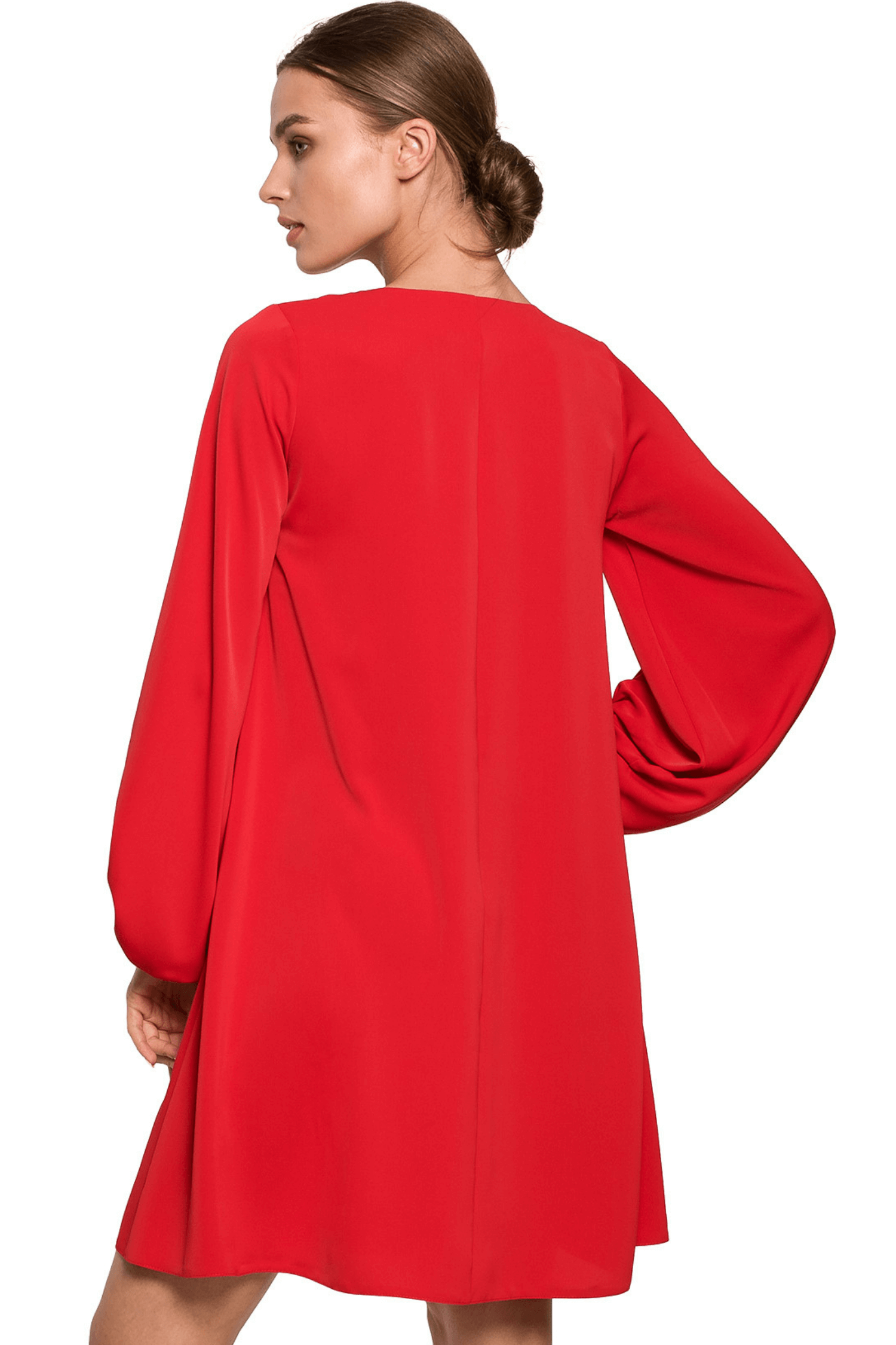 Opis: Elegancka sukienka trapezowa z bufiastymi rękawami dekolt V czerwona.