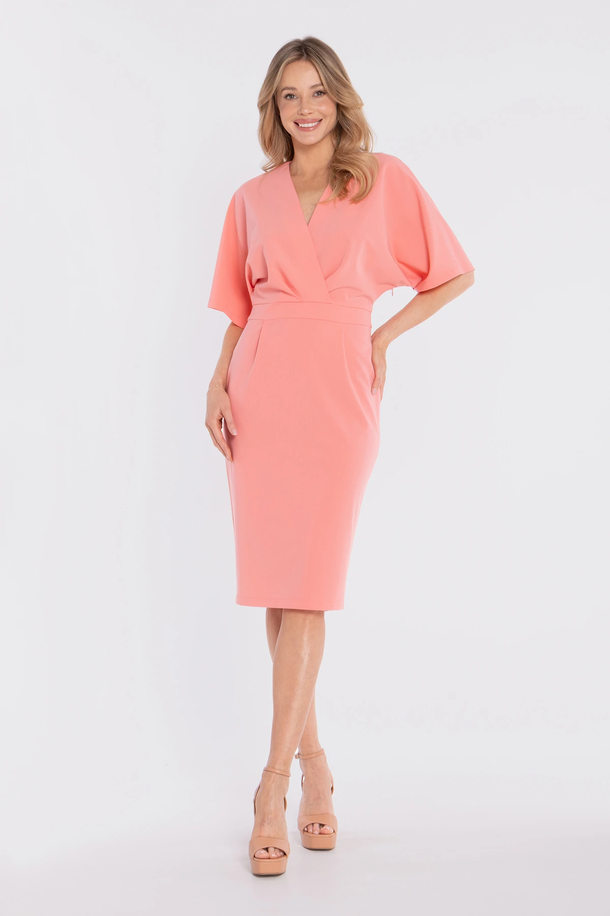 Sukienka elegancka midi kimonowa góra dopasowany dół różowa