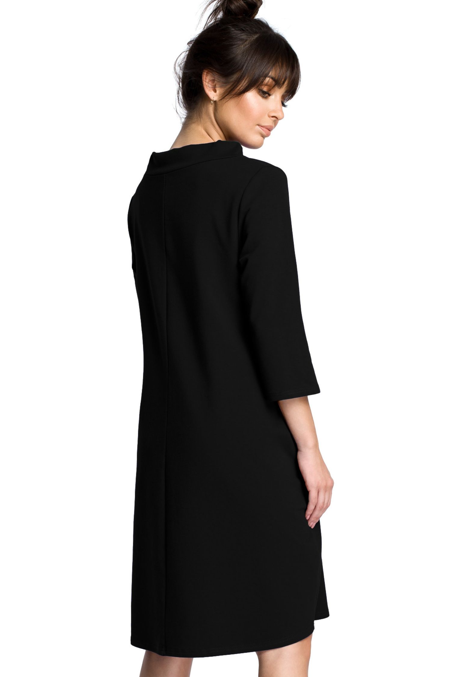 Sukienka Wygodna sukienka oversize typu bombka z kieszeniami i wiązaniem czarna