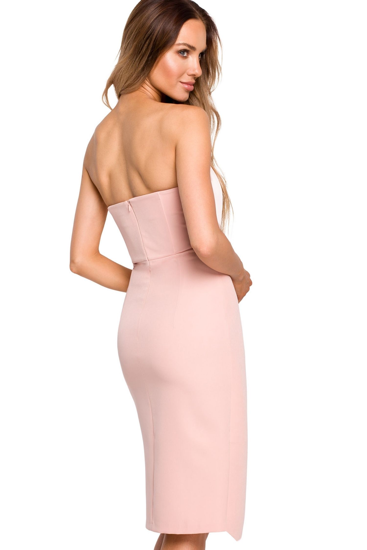 Opis: Sukienka koktajlowa ołówkowa asymetryczna dołem gorsetowa różowa.