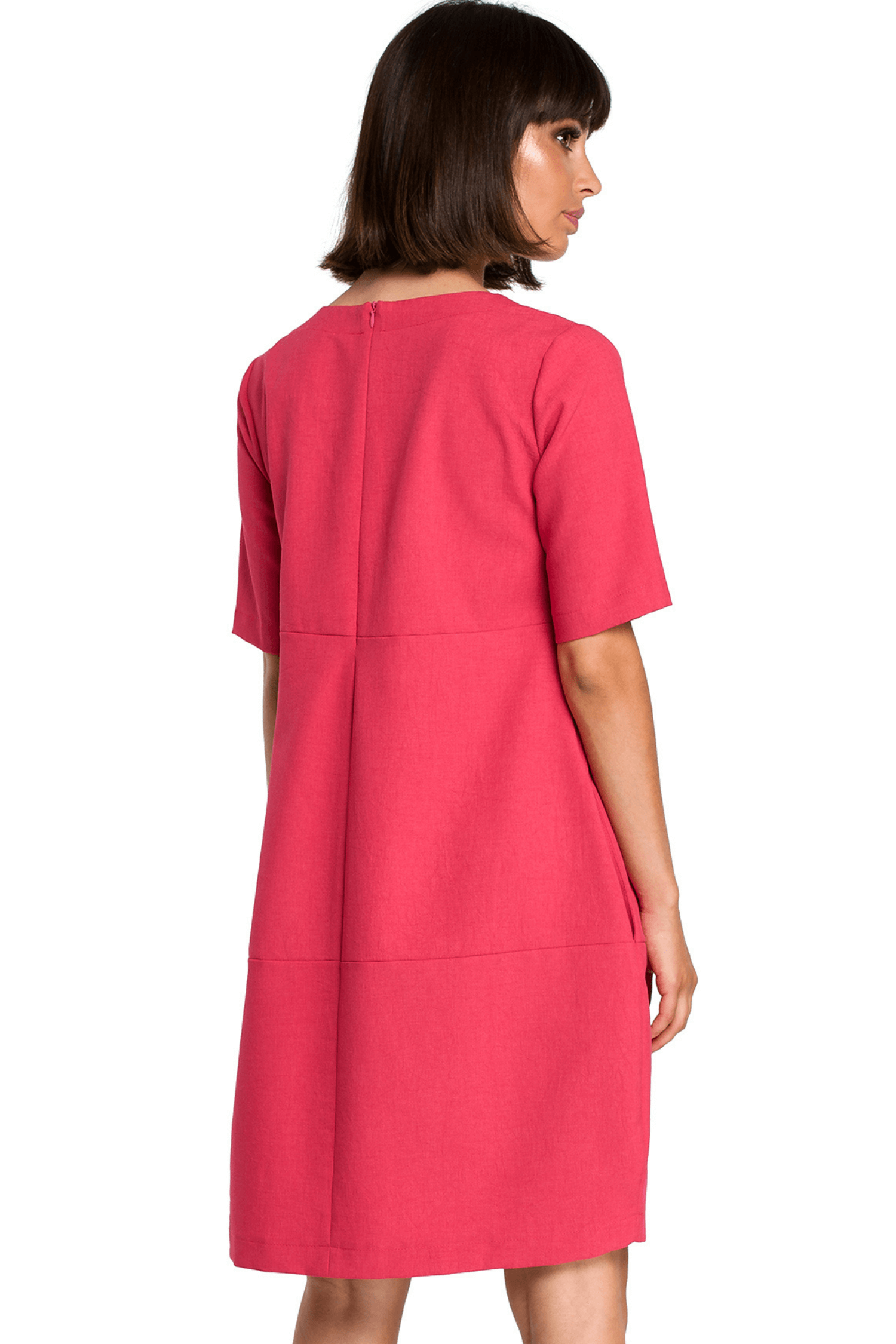 Opis: Lniana sukienka na lato bombka oversize z kieszeniami różowa.