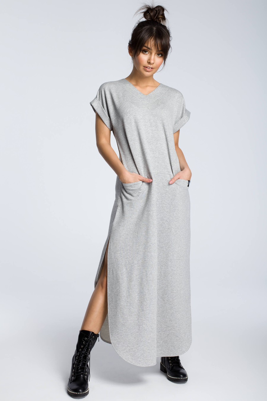 Długa komfortowa sukienka z rozcięciami