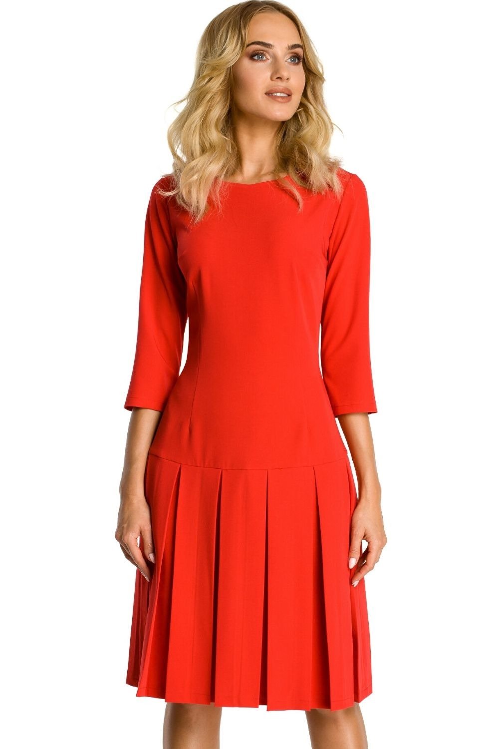 Sukienka Elegancka sukienka z obniżoną talią i kontrafałdami czerwona
