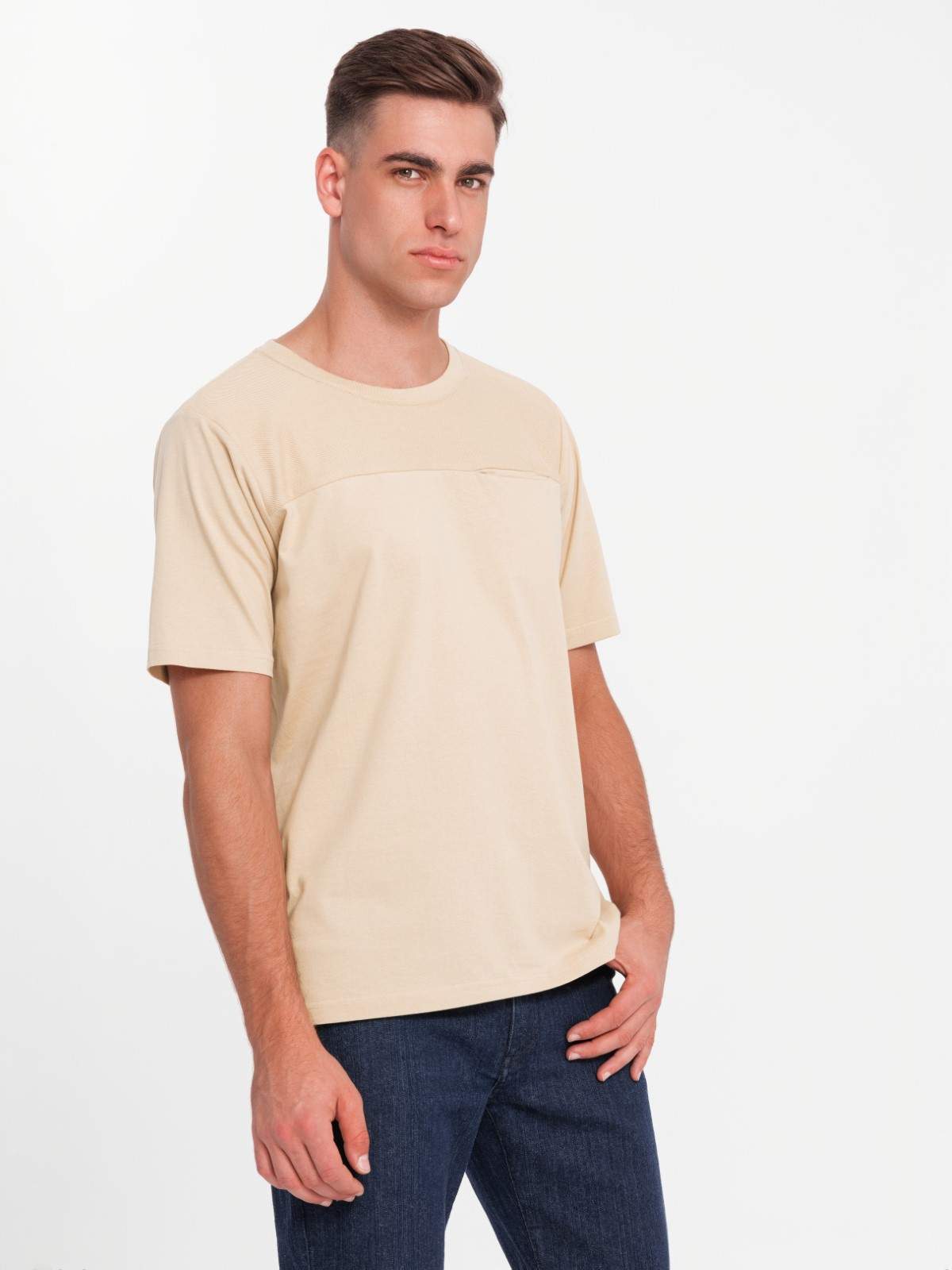 T-shirt męski LOOSE FIT z kieszonką – beżowy V1 - Rozmiar: M